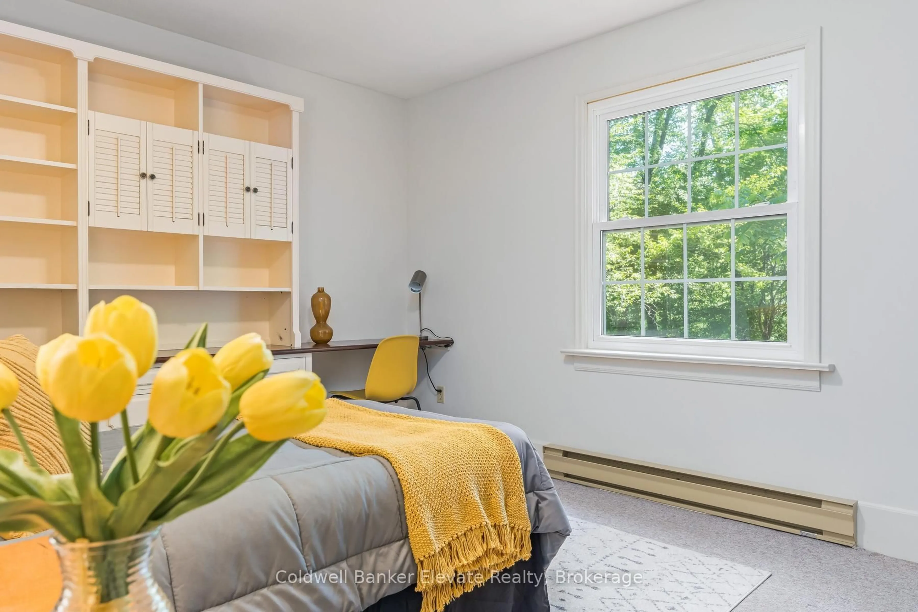 Bedroom with bed, unknown for 9761 Eighth Line, Halton Hills Ontario L7G 4S5