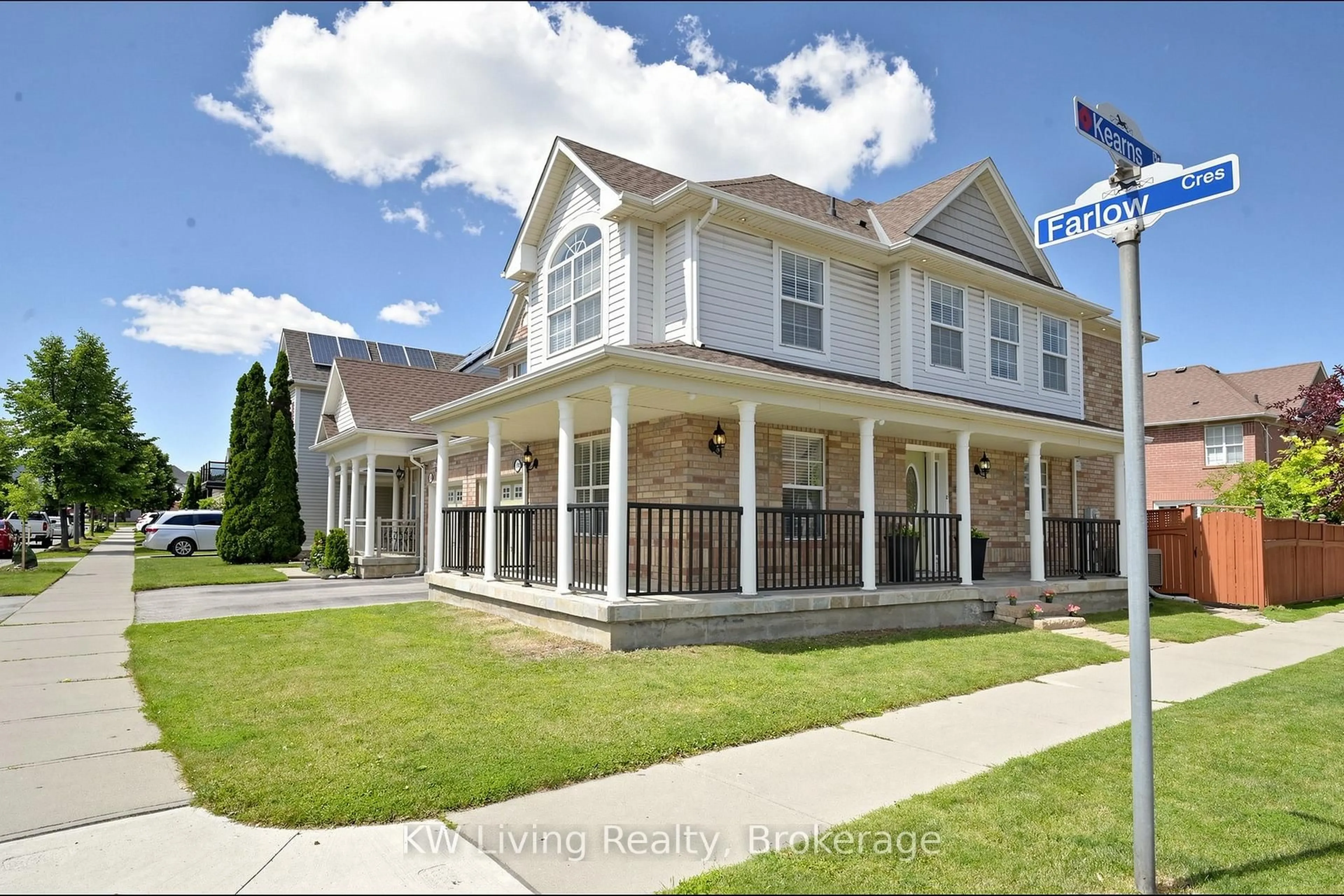 Home with vinyl exterior material, unknown for 512 Farlow Cres, Milton Ontario L9T 5J8