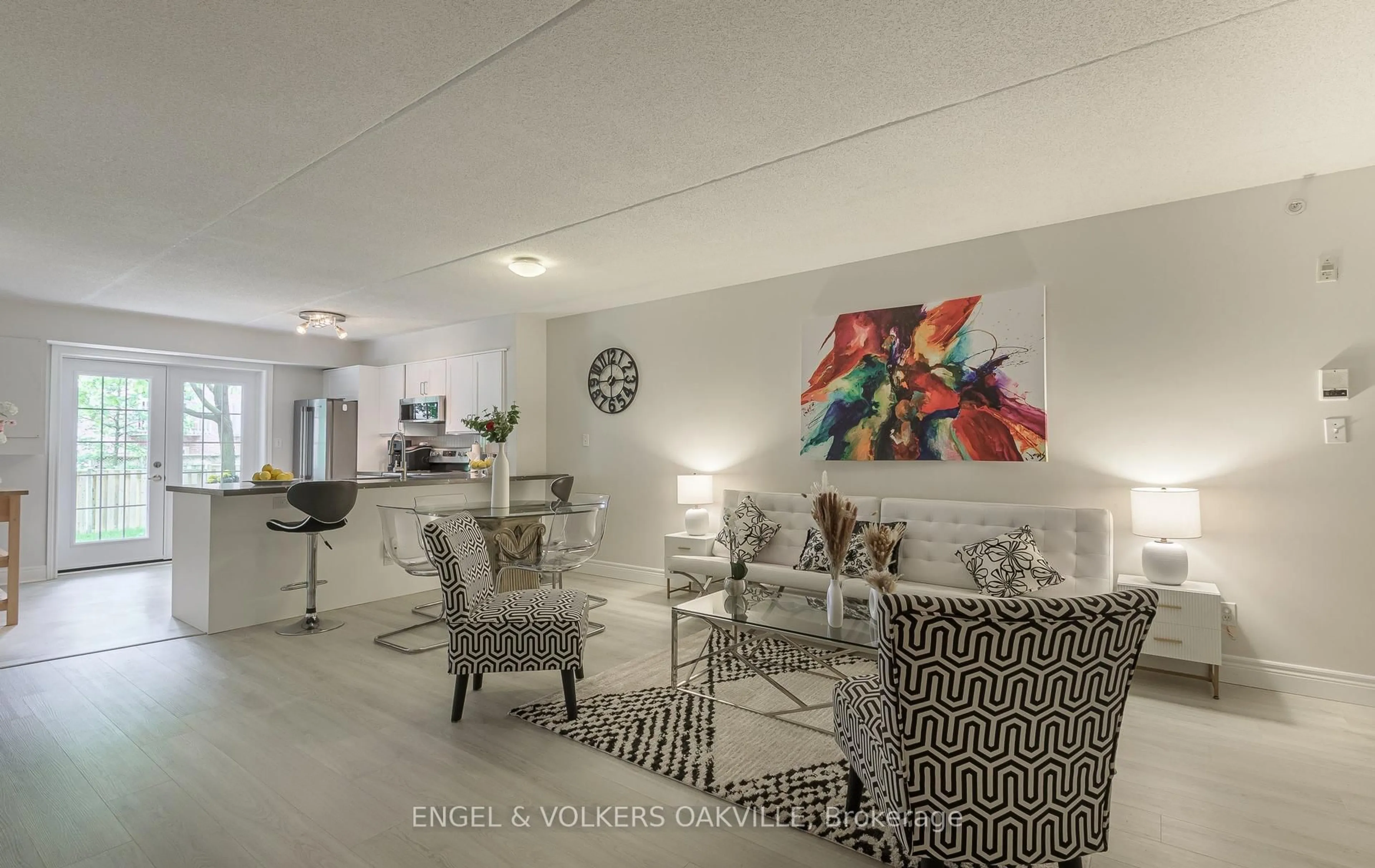 Living room with furniture, unknown for 1830 Walker's Line #107, Burlington Ontario L7M 4V5