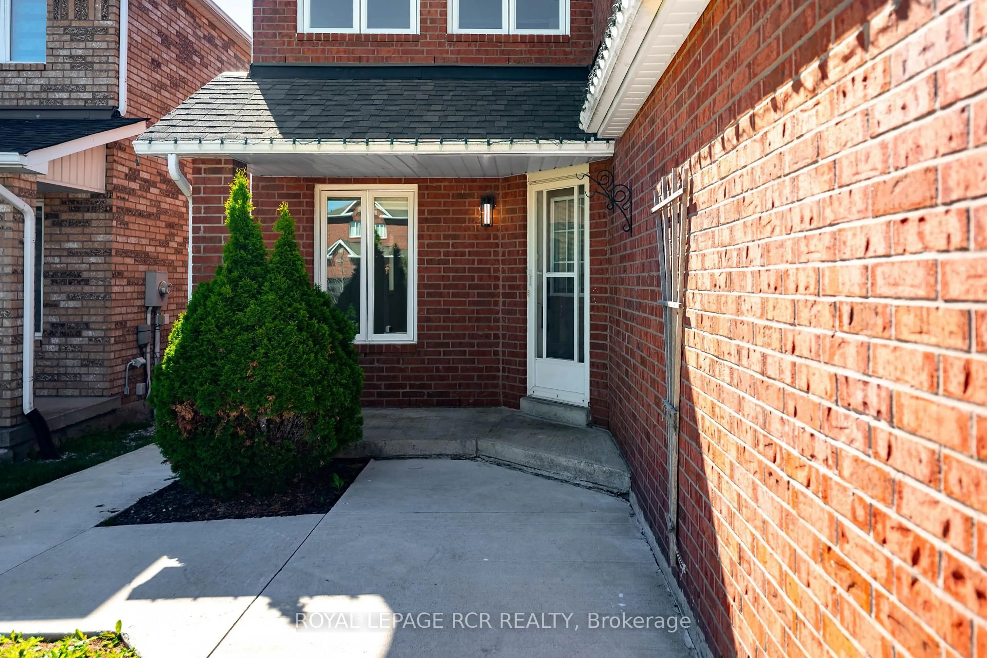 Home with brick exterior material, street for 367 Marshall Cres, Orangeville Ontario L9W 4Y4