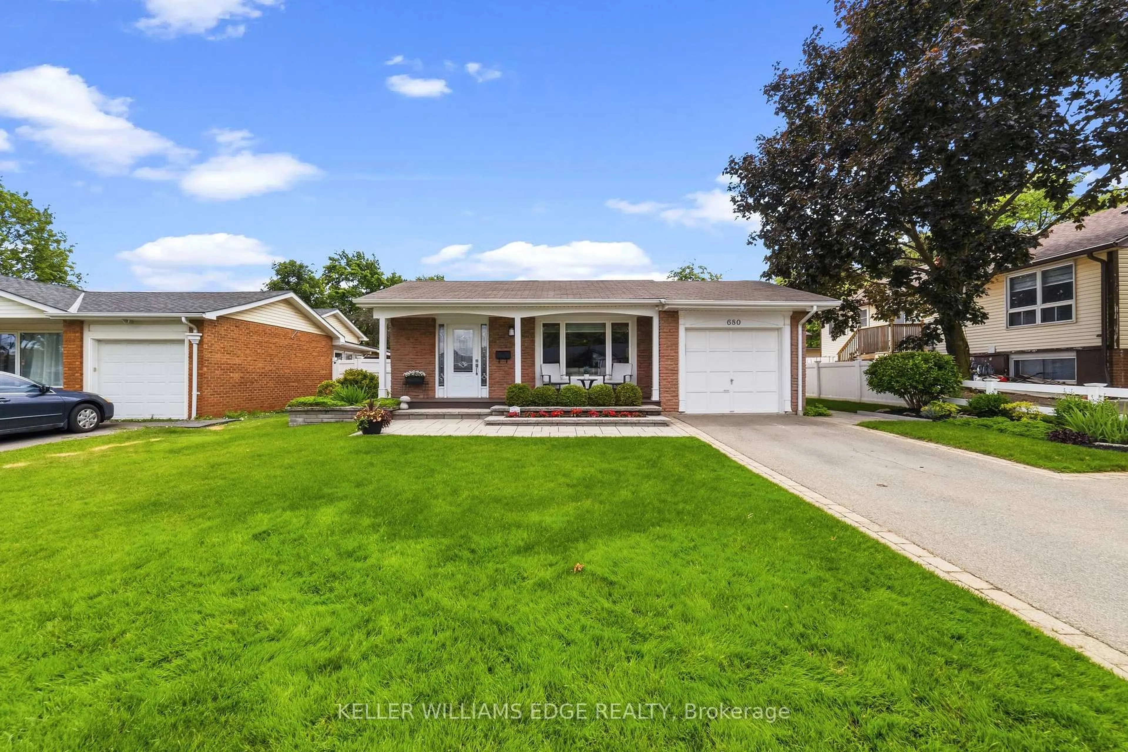 Home with brick exterior material, street for 680 Lomond Cres, Burlington Ontario L7L 2P1