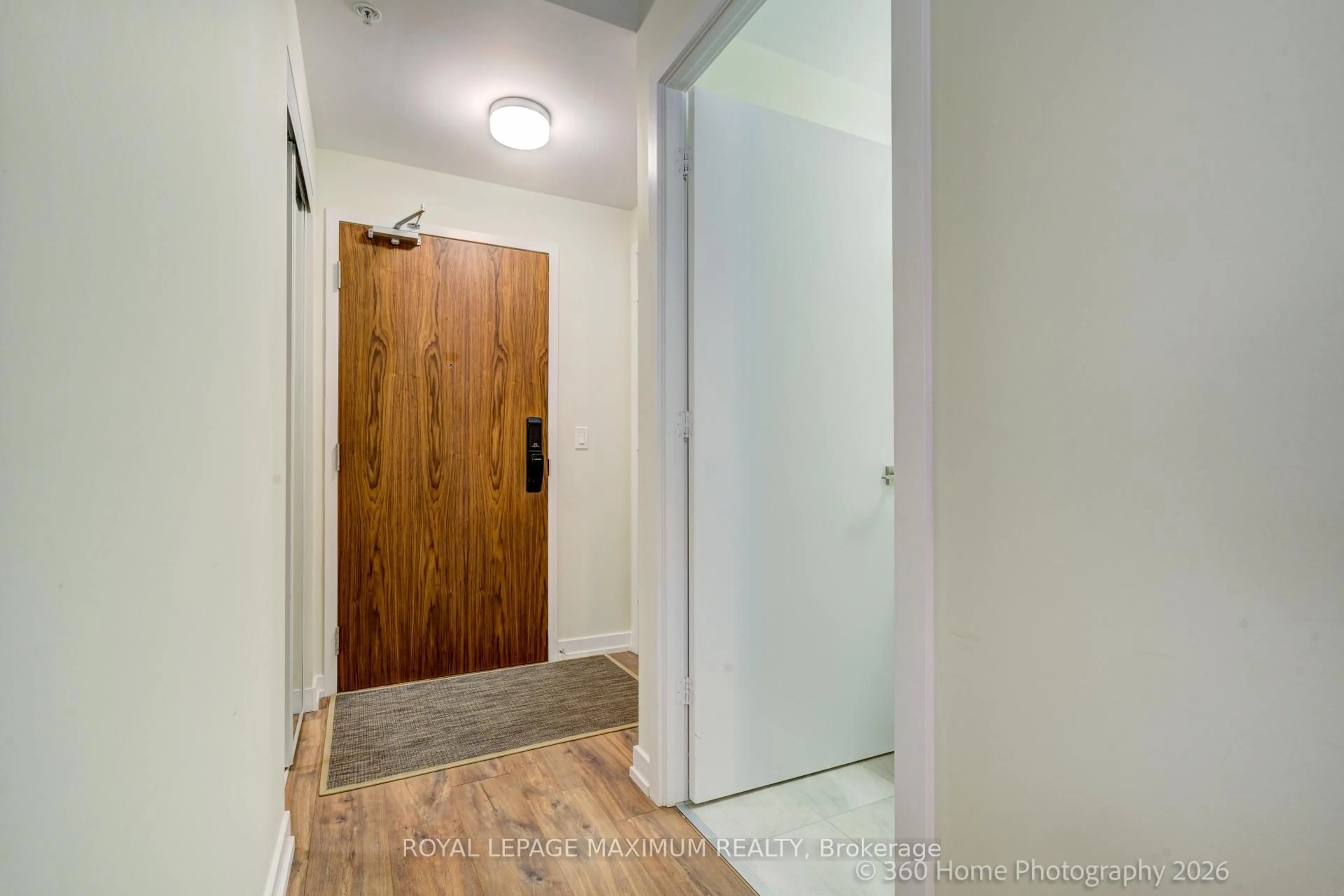 Indoor entryway for 50 Ann St #408, Caledon Ontario L7E 4M3