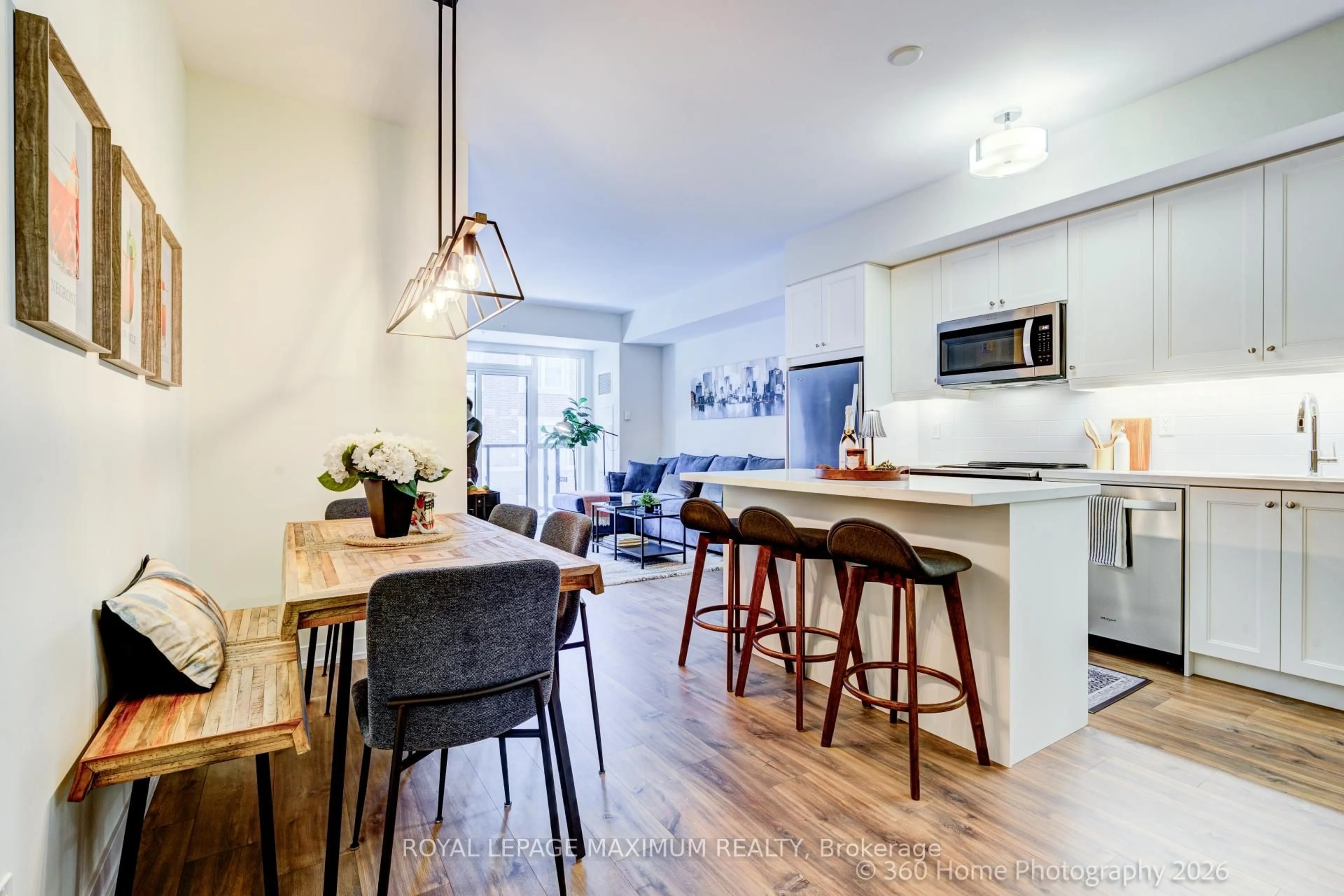 Open concept kitchen, unknown for 50 Ann St #408, Caledon Ontario L7E 4M3
