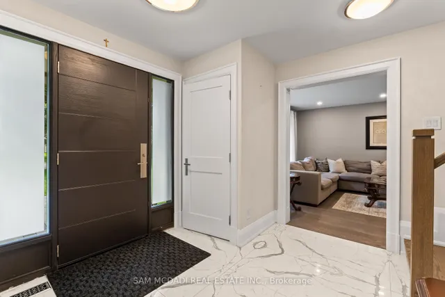 1481 Bunsden Ave, Mississauga 5