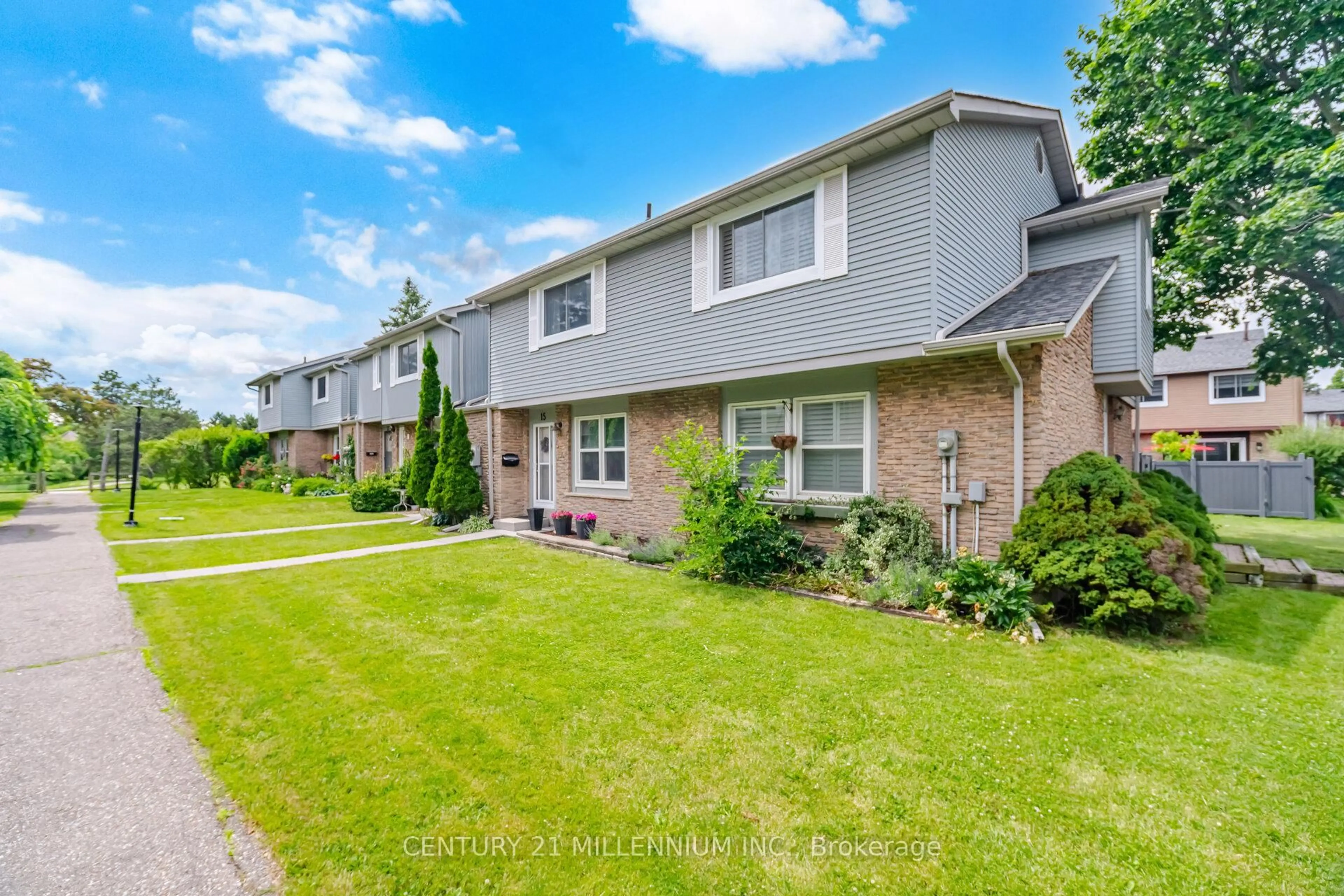 Unknown for 120 Falconer Dr #15, Mississauga Ontario L5N 1P5