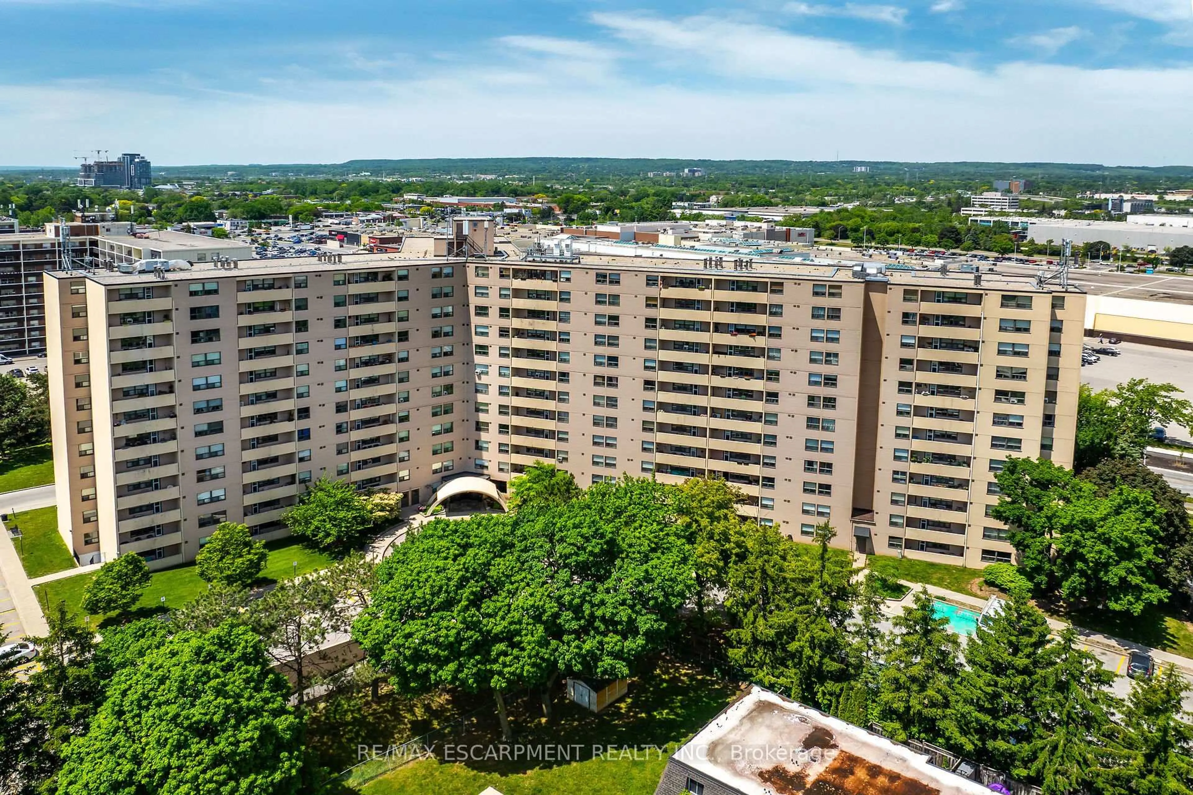 A pic from outside/outdoor area/front of a property/back of a property/a pic from drone, city buildings view from balcony for 700 Dynes Rd #1005, Burlington Ontario L8N 3M2