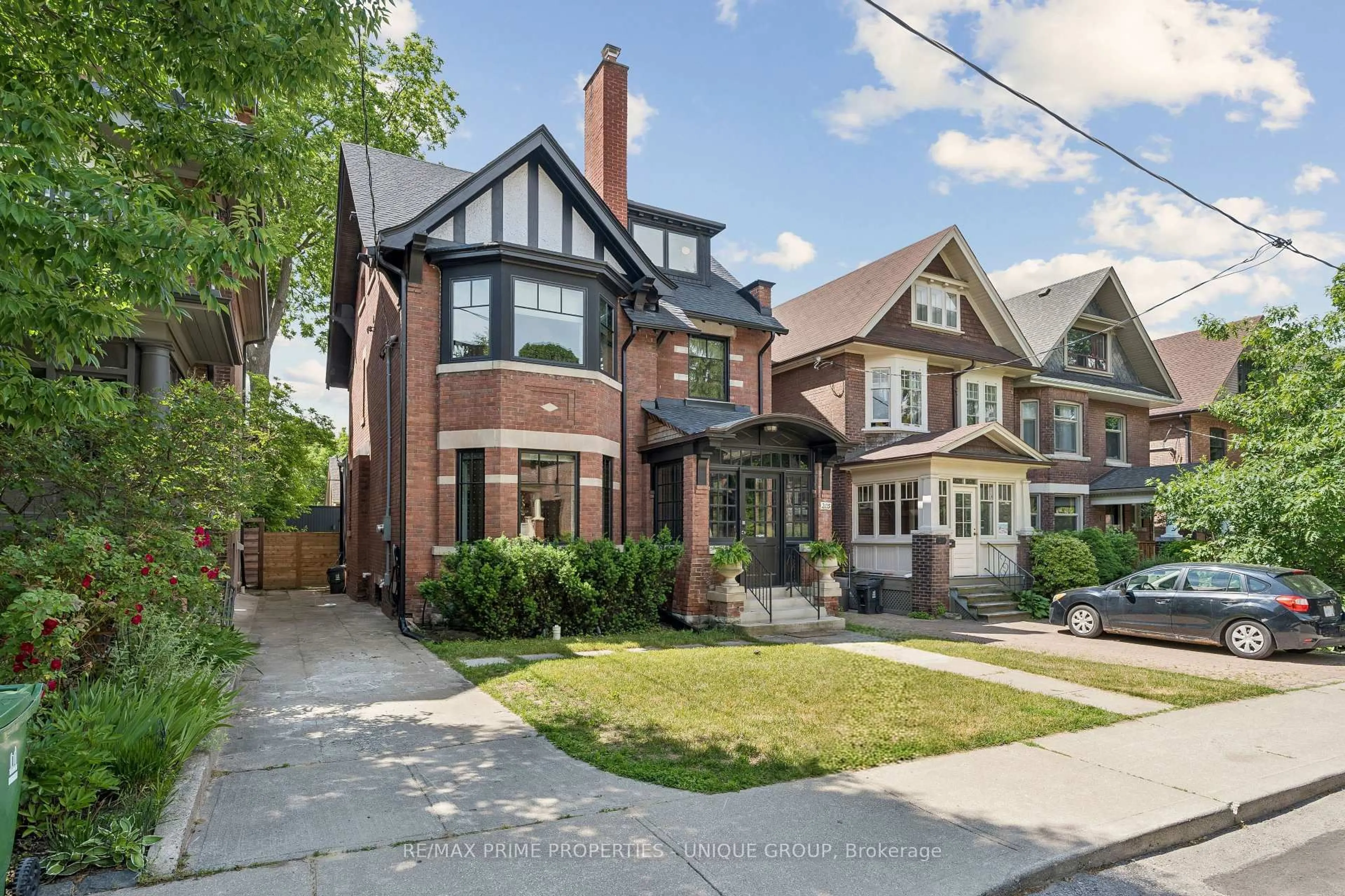 Home with brick exterior material, street for 205 Geoffrey St, Toronto Ontario M6R 1P9