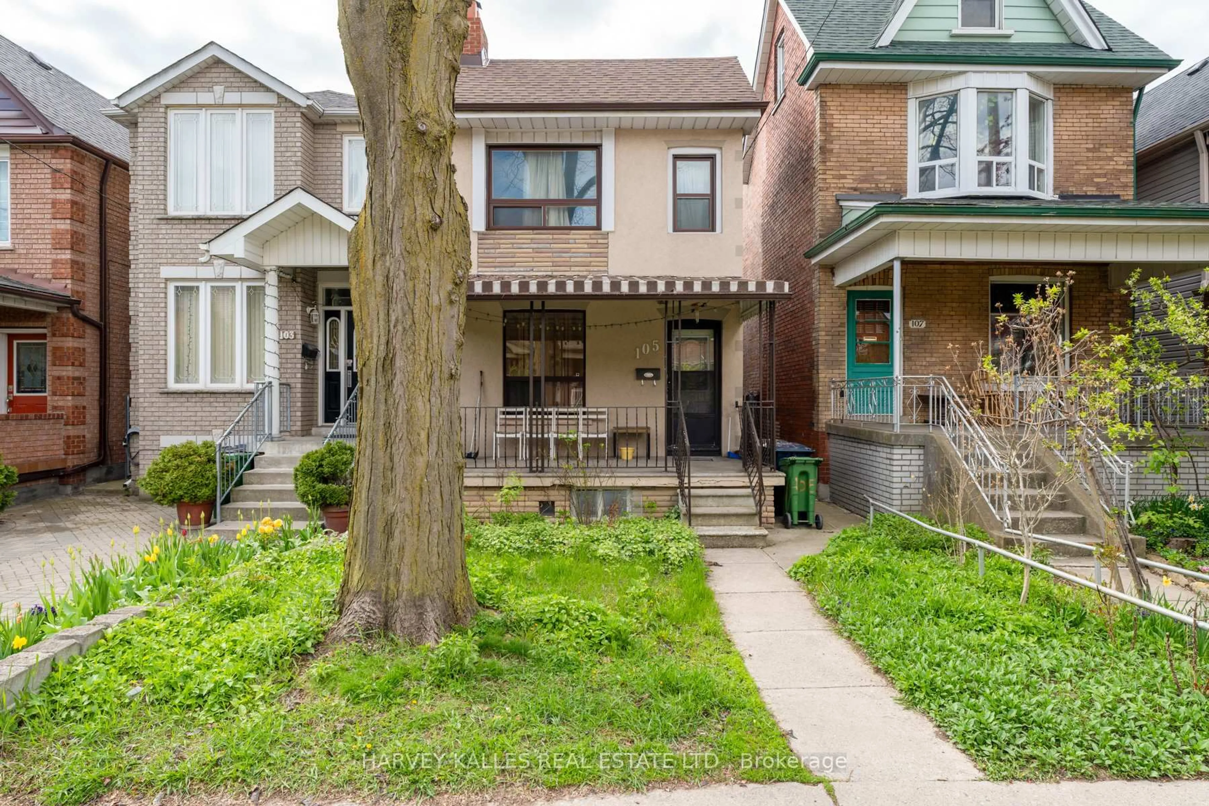 Home with brick exterior material, street for 105 Melville Ave, Toronto Ontario M6G 1Y3