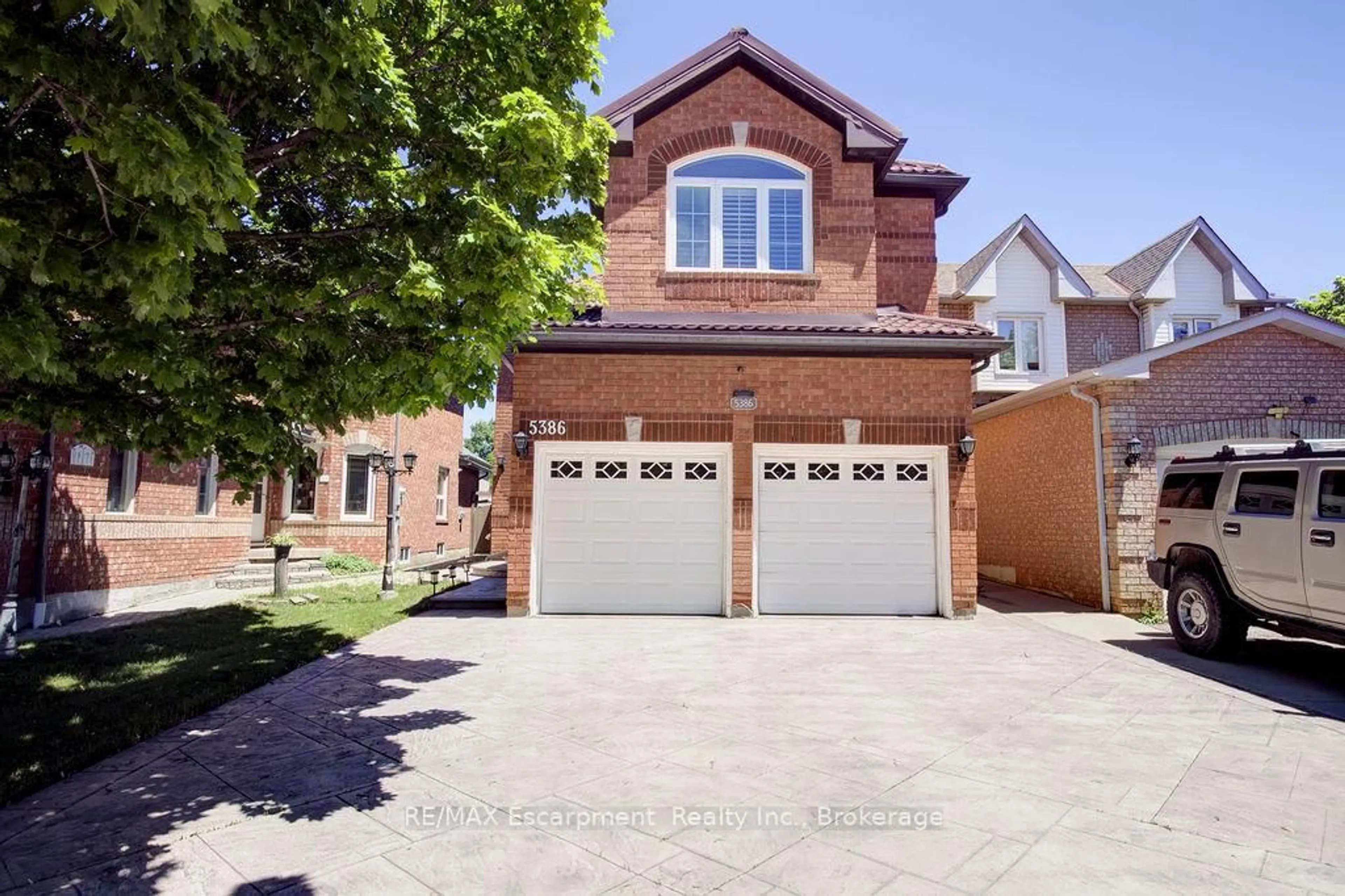 Home with brick exterior material, street for 5386 Landsborough Ave, Mississauga Ontario L5R 3X2