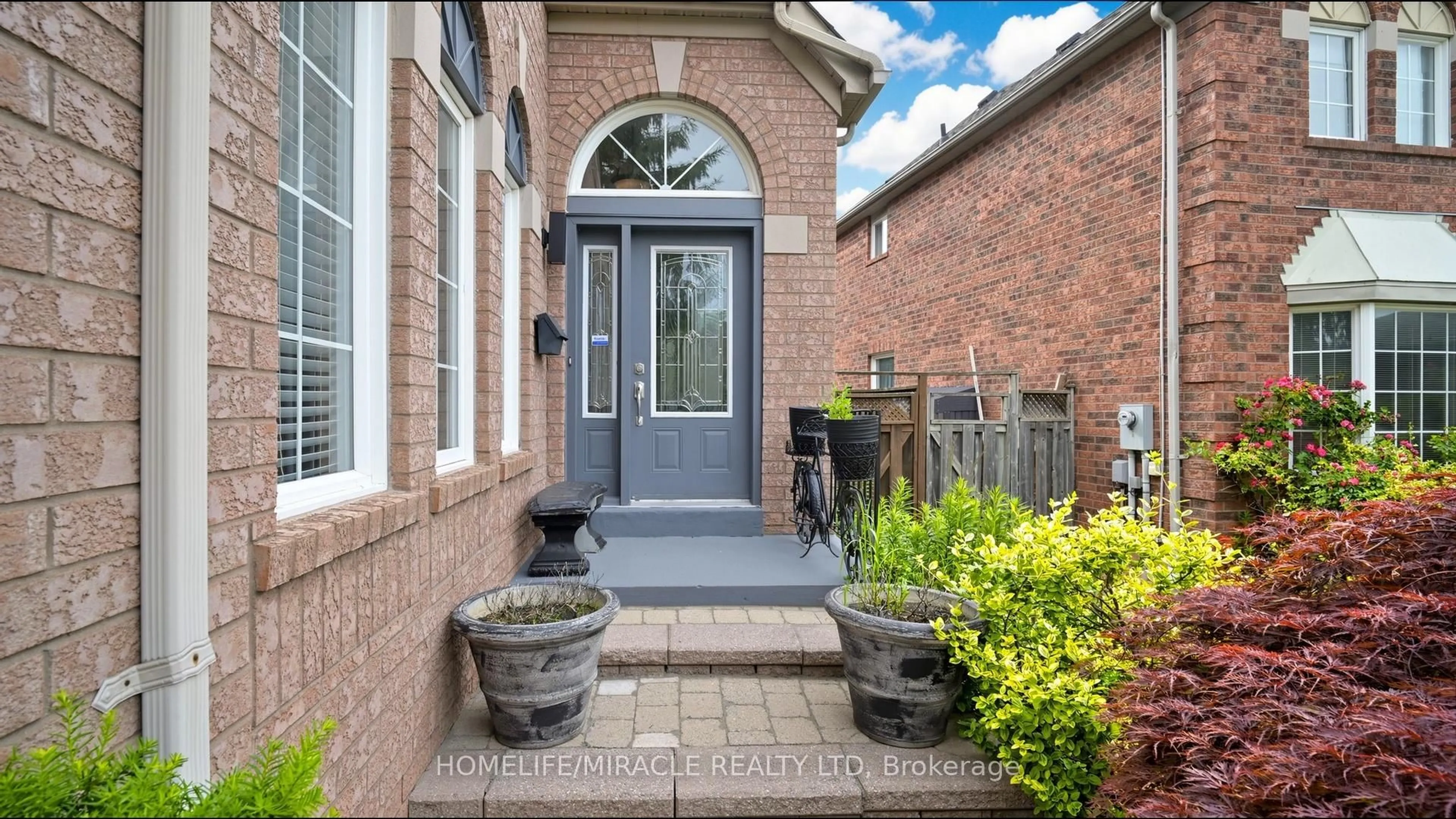 Unknown for 2873 Peacock Dr, Mississauga Ontario L5M 5S2