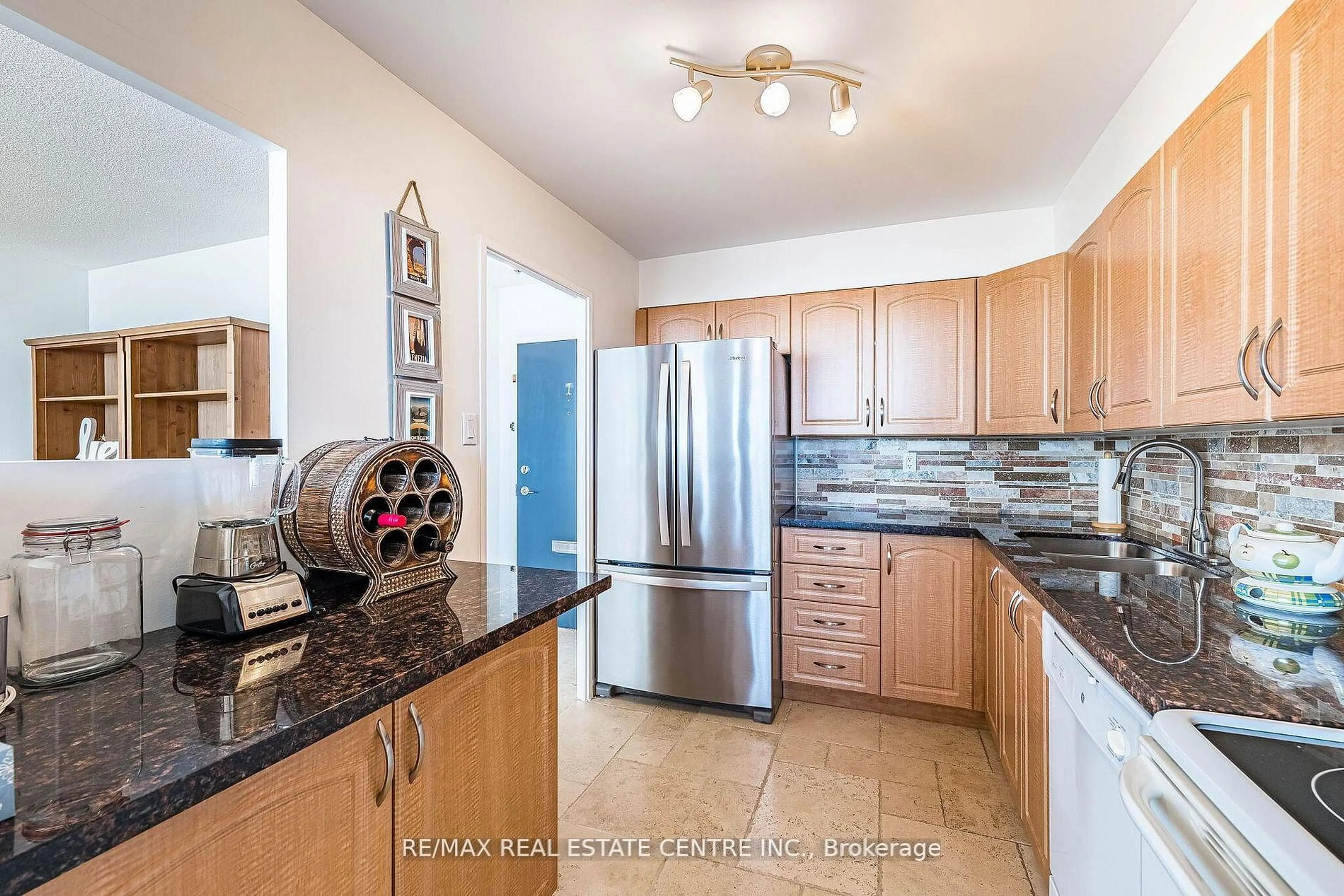 Standard kitchen, ceramic/tile floor for 451 The West Mall Dr #1502, Toronto Ontario M9C 1G1