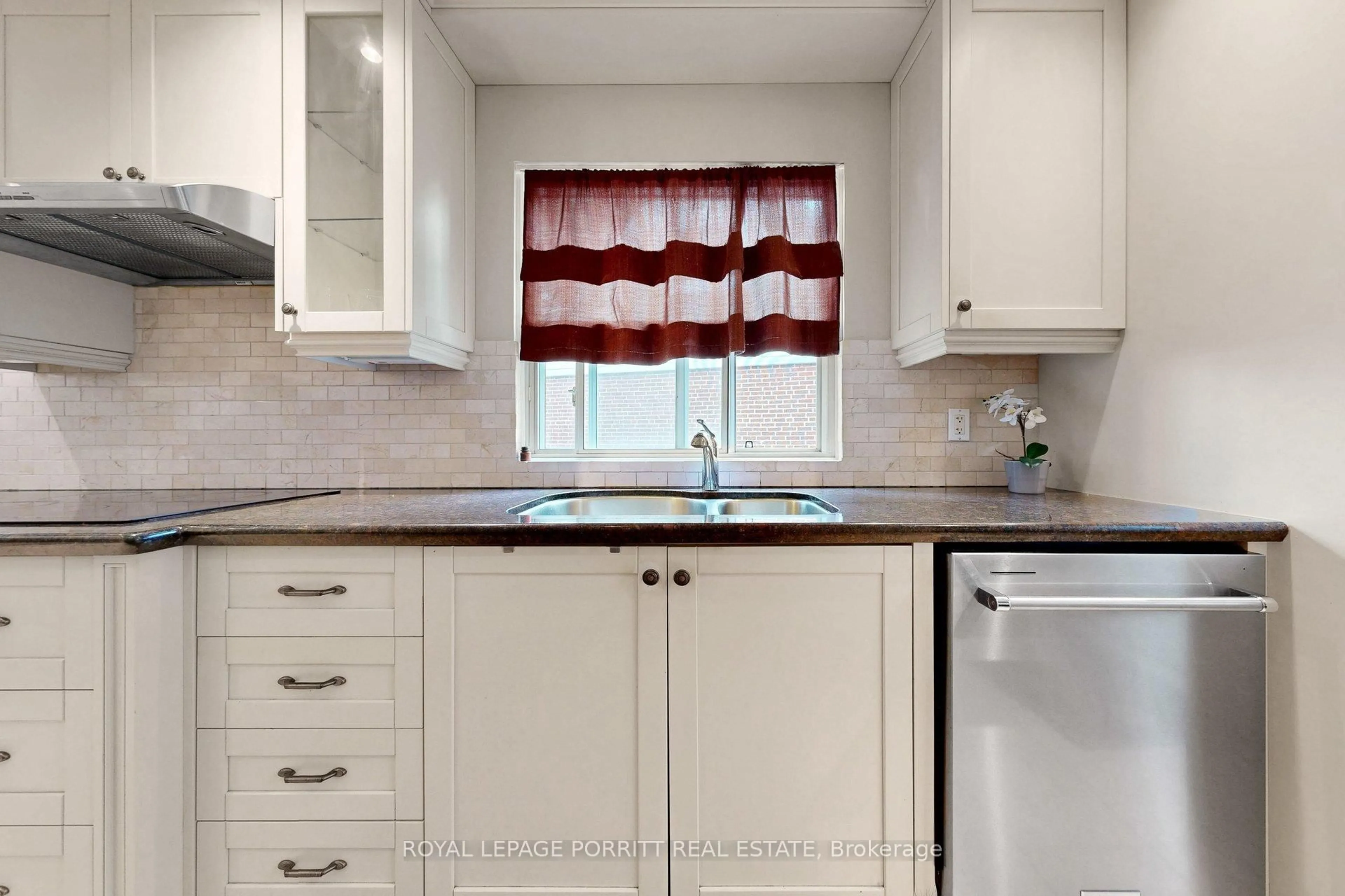 Standard kitchen, ceramic/tile floor for 14 Heslop Dr, Toronto Ontario M8W 4R1