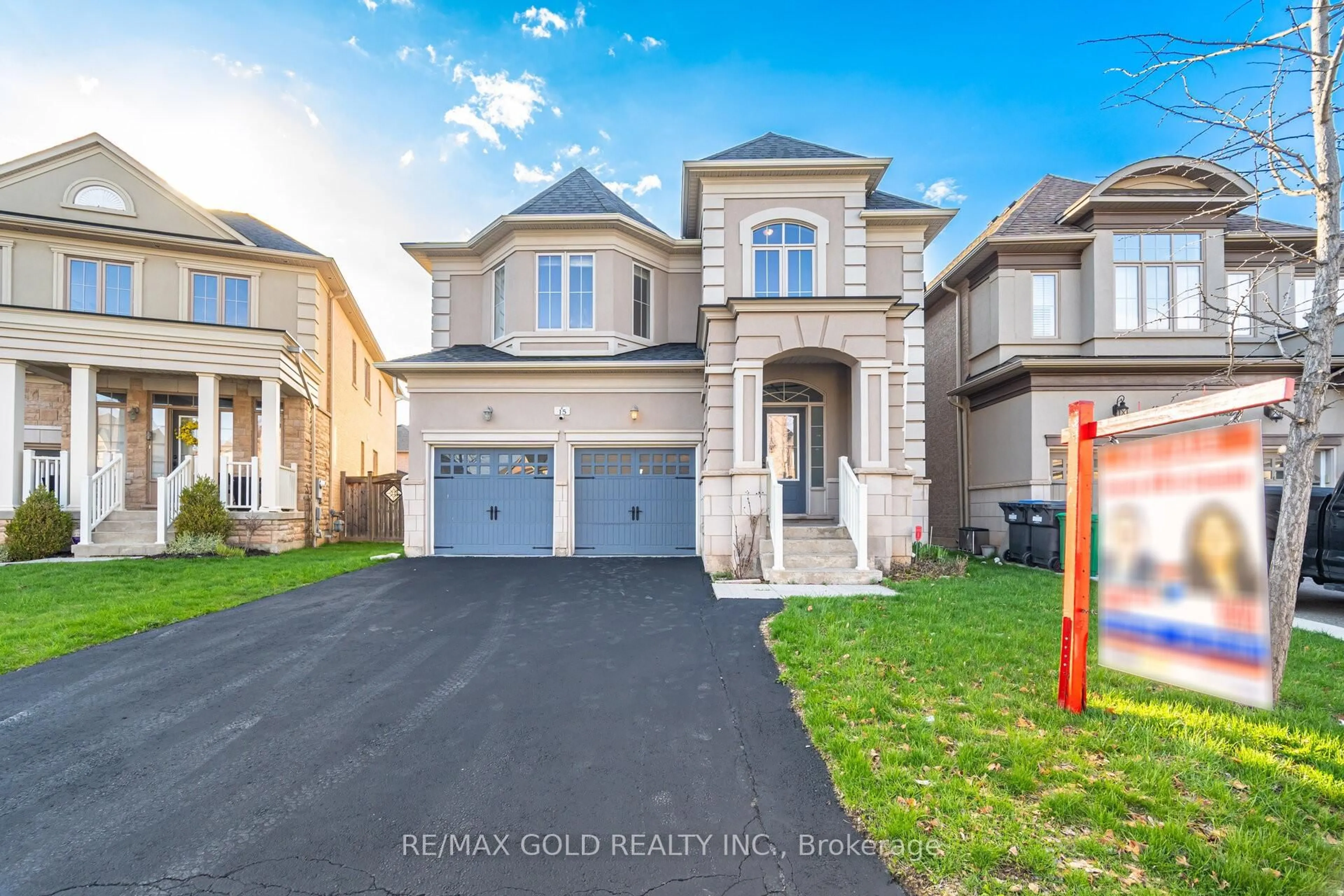 Unknown for 15 Junetown Circ, Brampton Ontario L6X 0X7