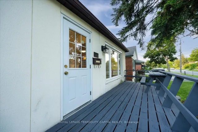 175 Clearbrooke Circ, Toronto 5