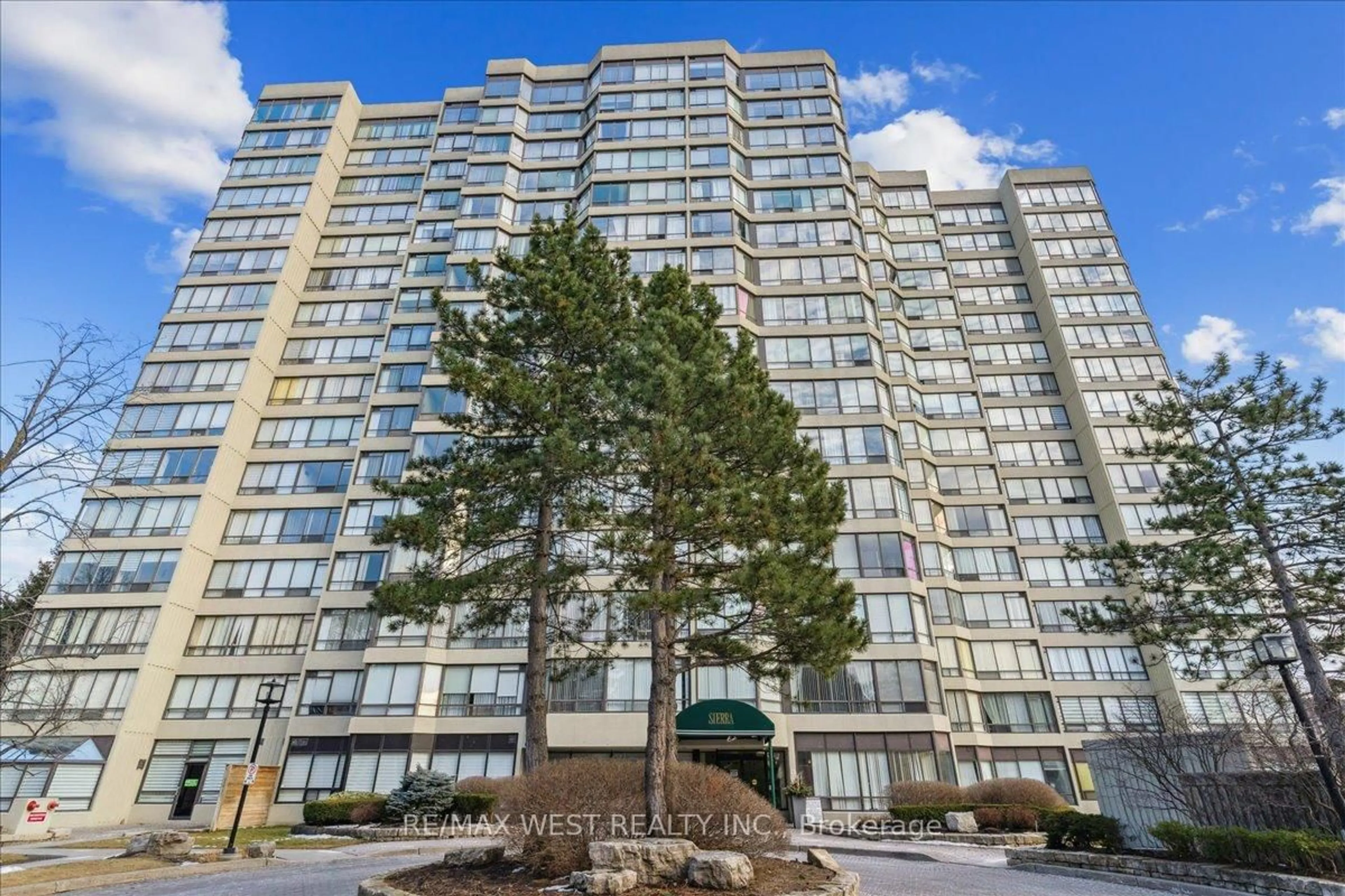 Unknown for 26 Hanover Rd #905, Brampton Ontario L6S 4T2