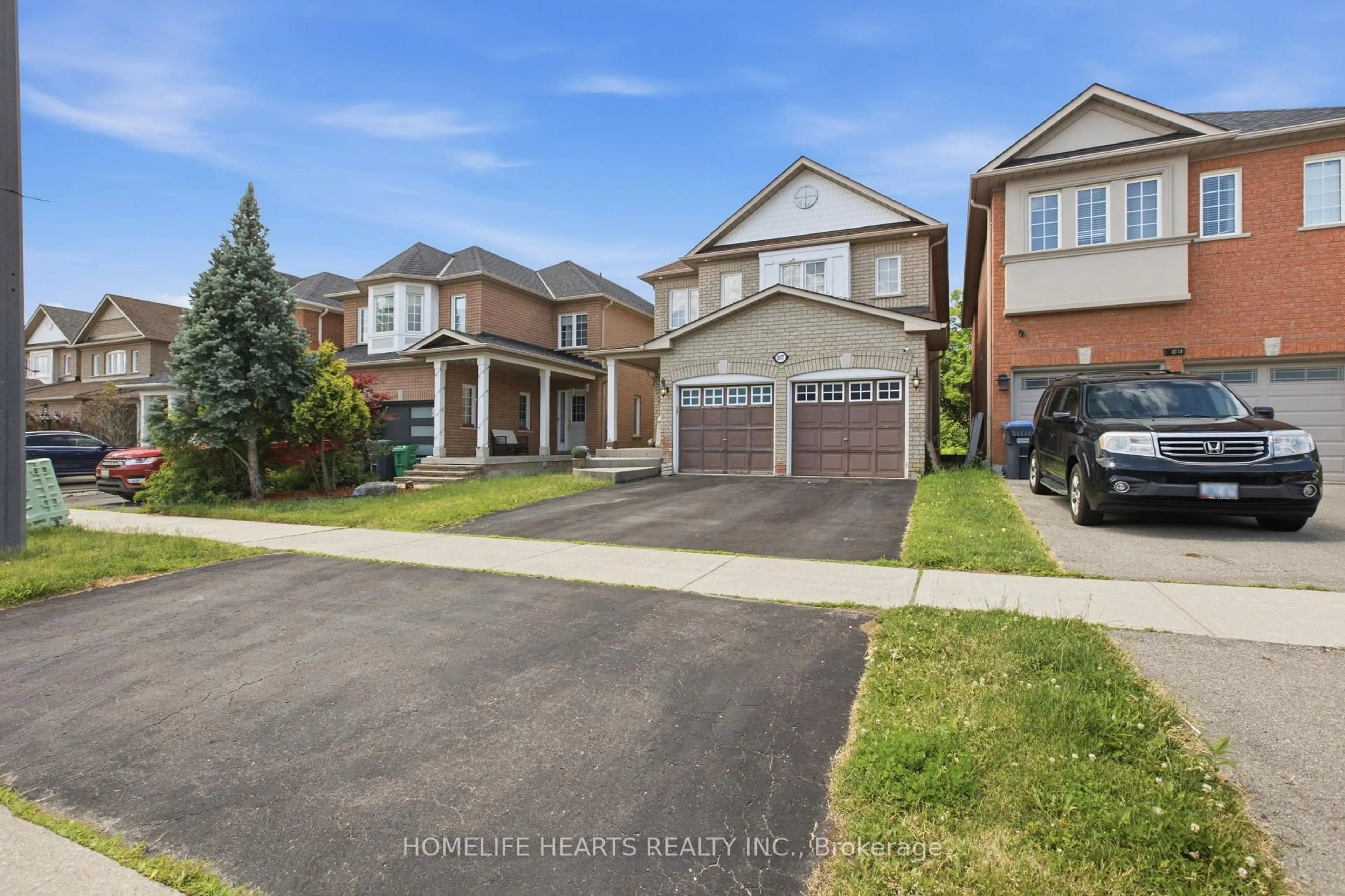Unknown for 1077 Knotty Pine Grve, Mississauga Ontario L5W 1J6