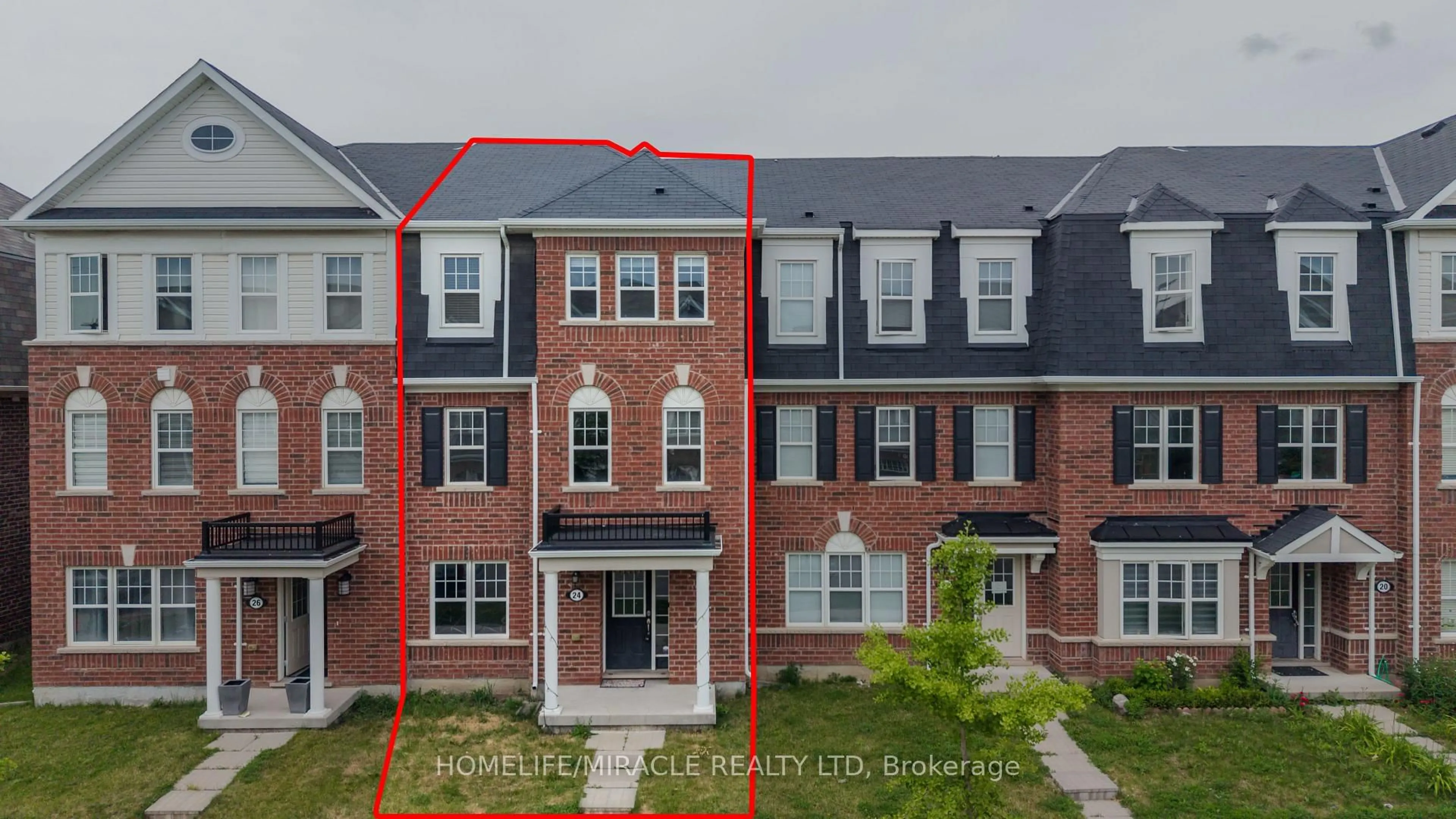 A pic from outside/outdoor area/front of a property/back of a property/a pic from drone, street for 24 Metro Cres, Brampton Ontario L7A 0A8