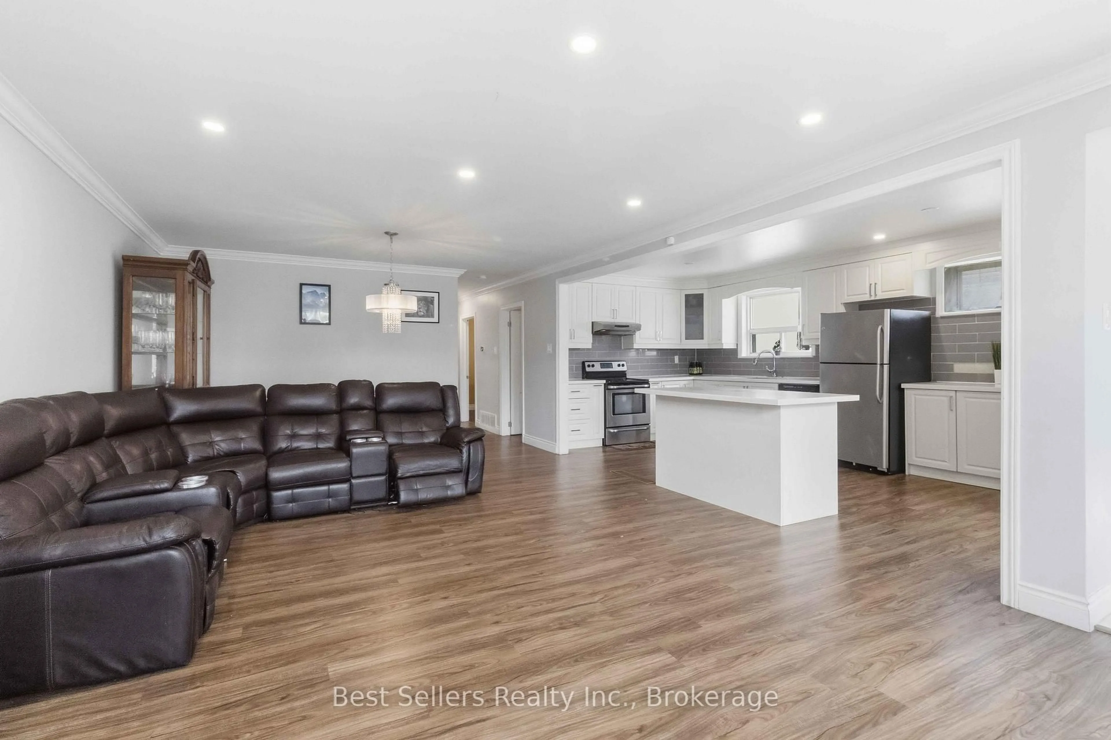 Open concept kitchen, unknown for 80 Felan Cres, Toronto Ontario M9V 3A3
