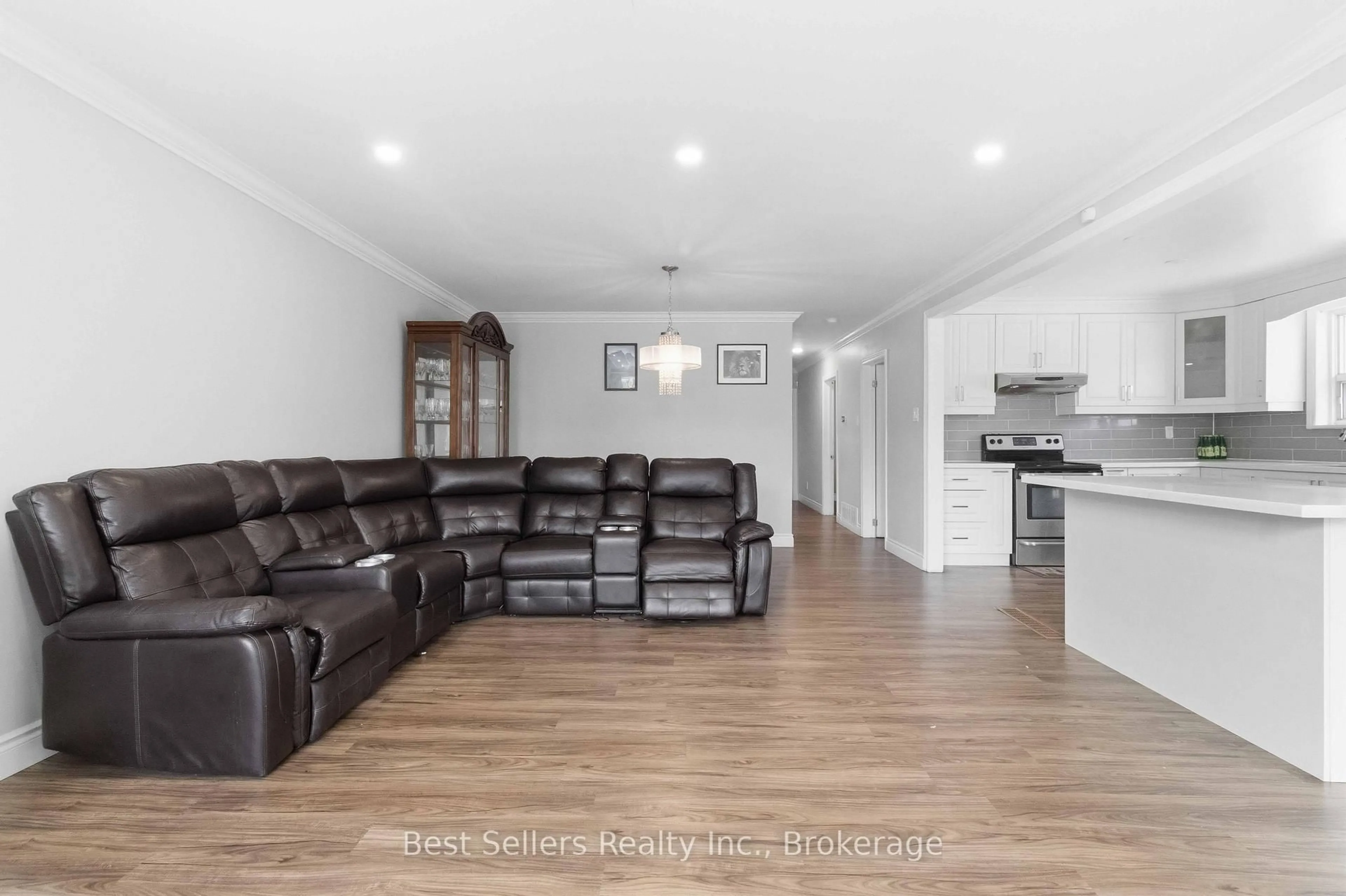 Living room with furniture, unknown for 80 Felan Cres, Toronto Ontario M9V 3A3