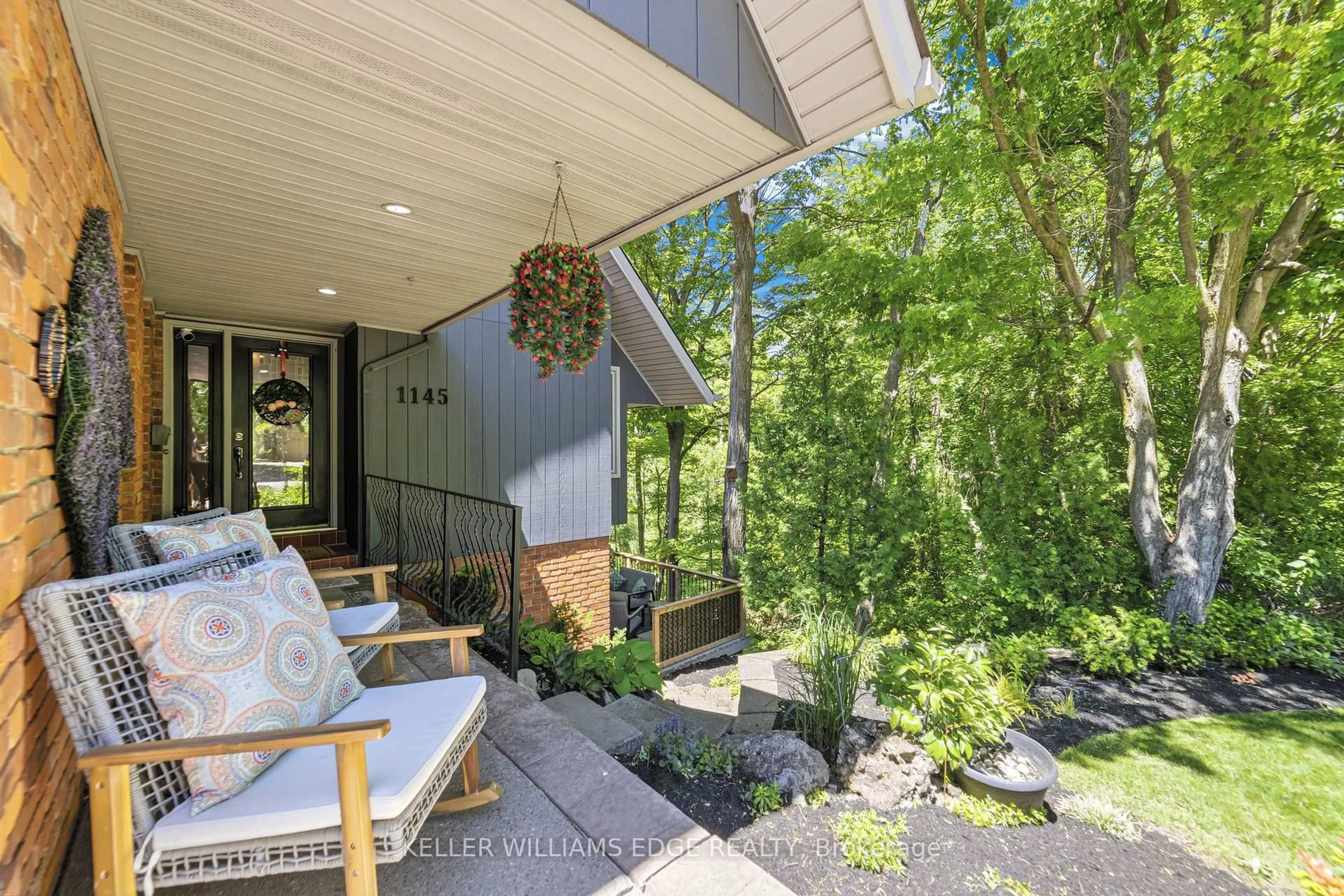 Patio, street for 1145 Forestvale Dr, Burlington Ontario L7P 3G6