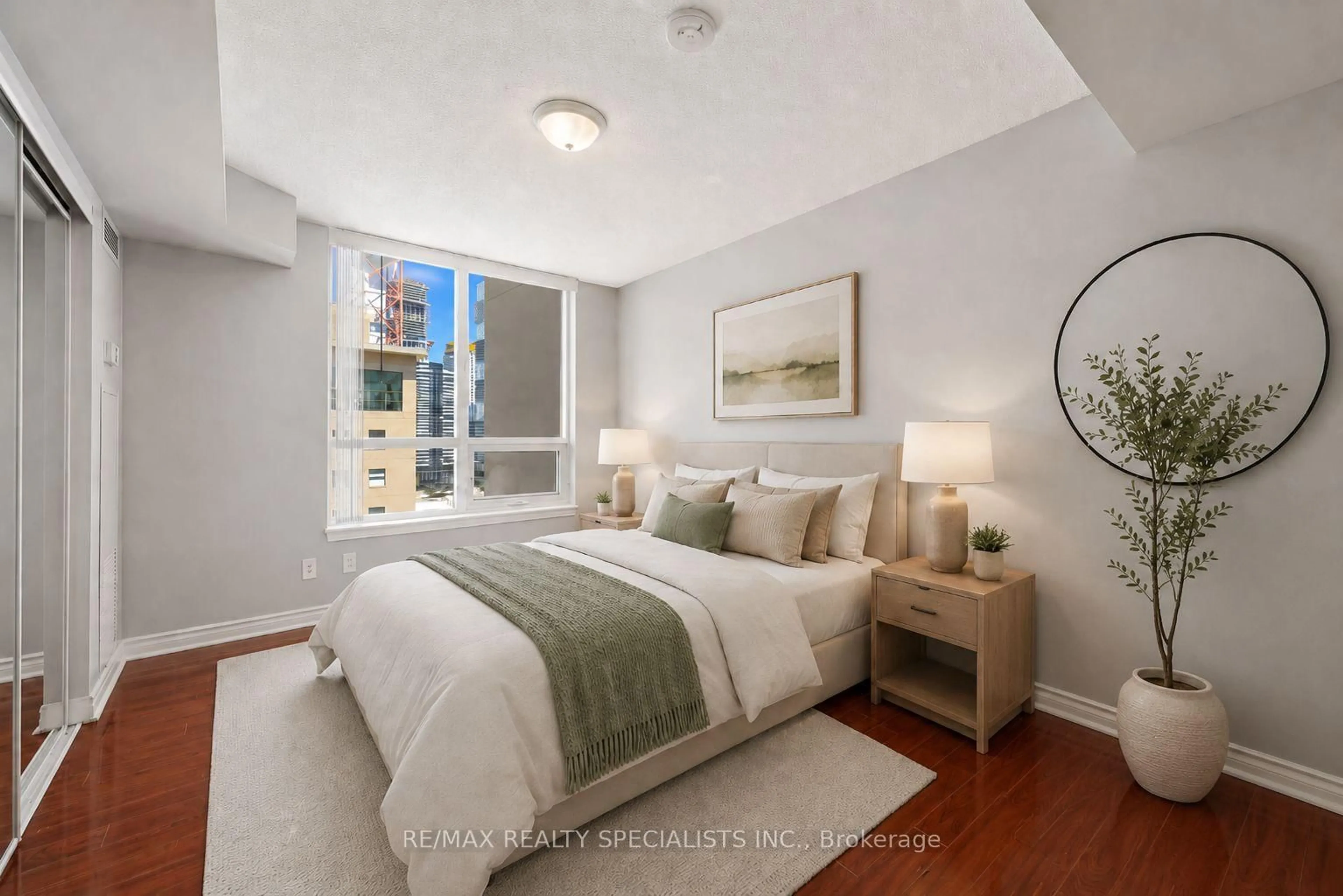 Bedroom with bed, unknown for 4090 Living Arts Dr #1808, Mississauga Ontario L5B 4M8