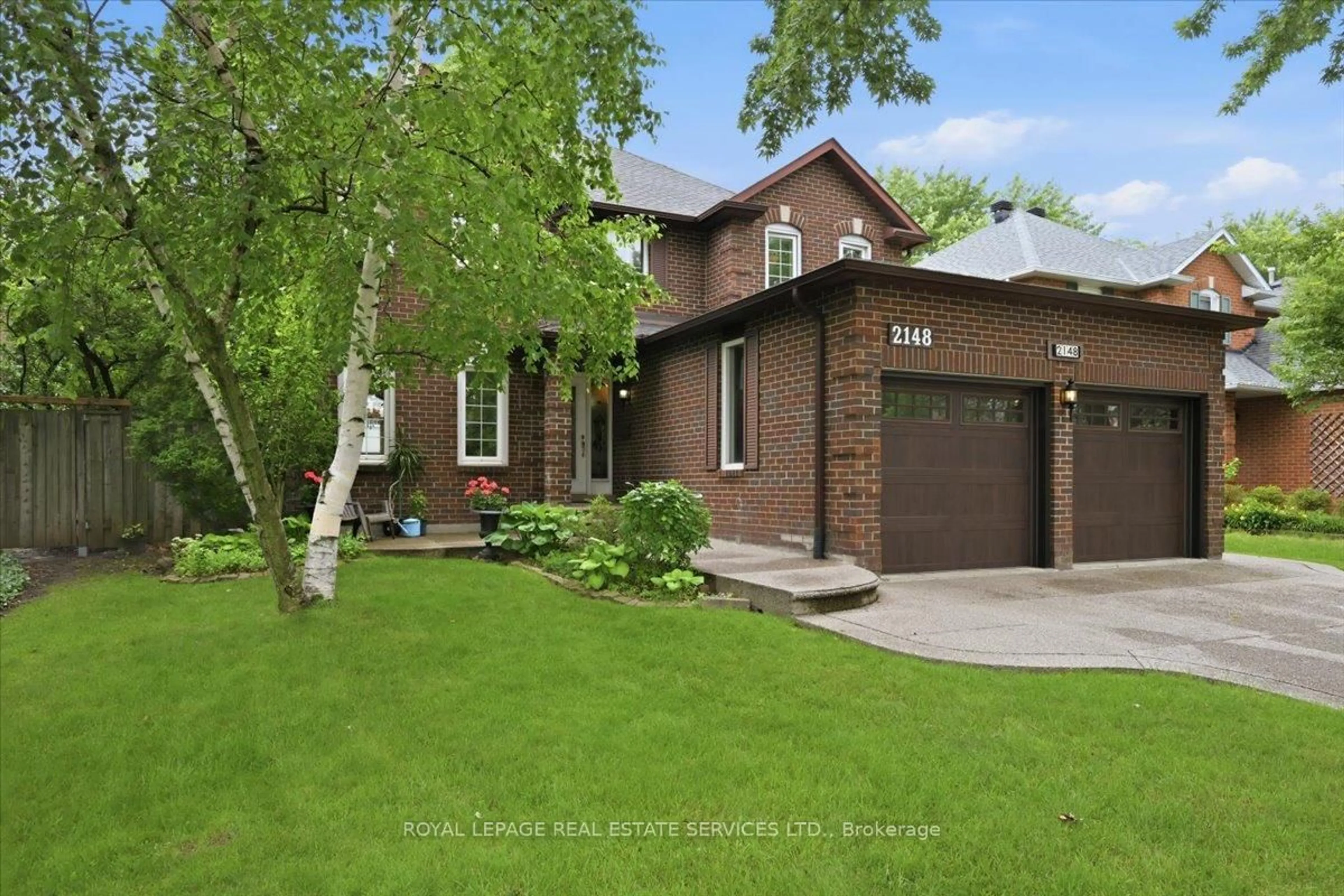 Home with brick exterior material, street for 2148 Grosvenor St, Oakville Ontario L6H 5L2