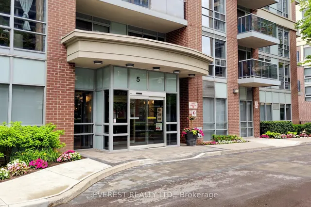5 Michael Power Pl #2101, Toronto 2