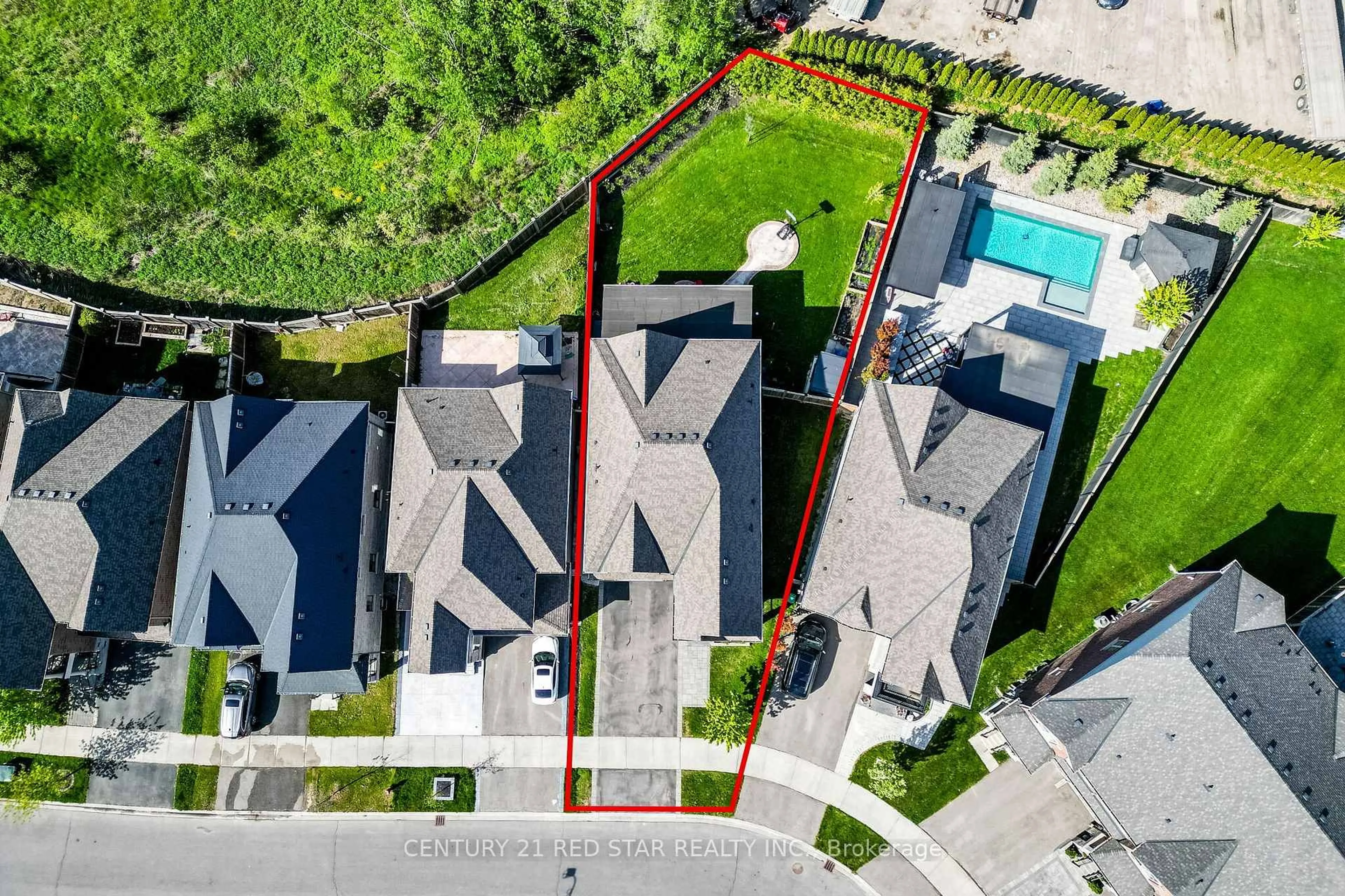 A pic from outside/outdoor area/front of a property/back of a property/a pic from drone, street for 48 Morra Ave, Caledon Ontario L7E 4K6