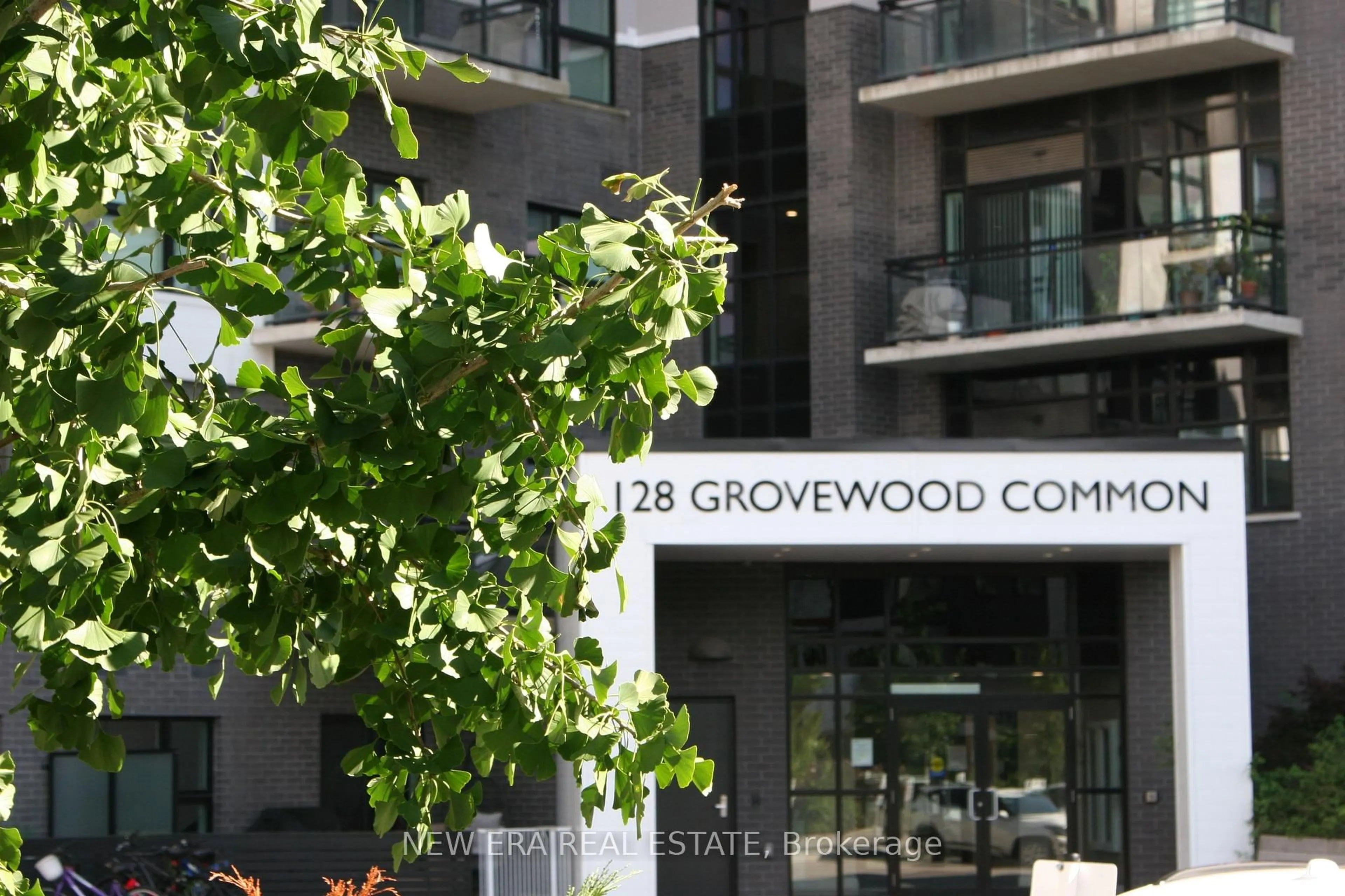 Indoor foyer for 128 Grovewood Common #229, Oakville Ontario L6H 0X3