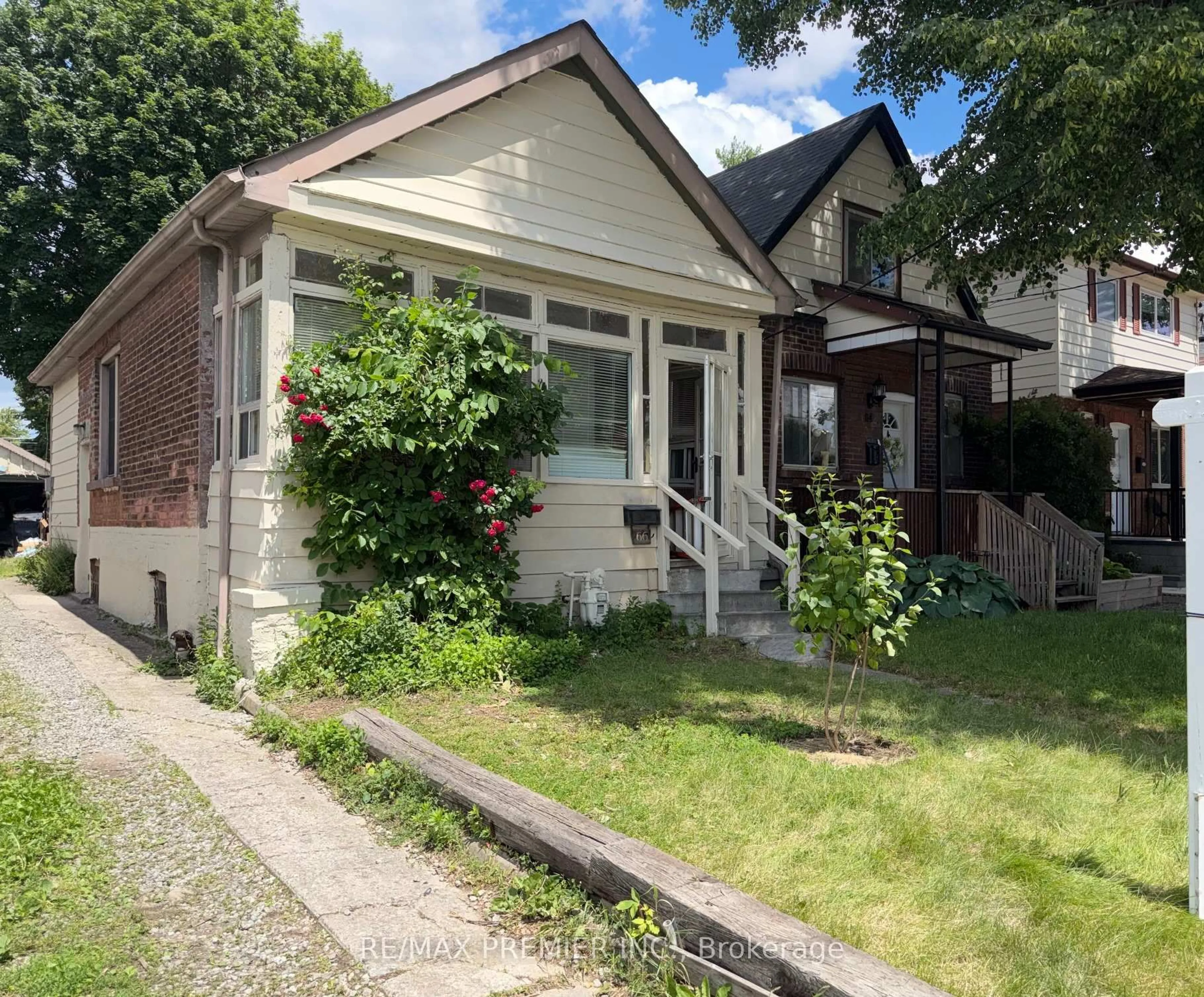Unknown for 66 Lambton Ave, Toronto Ontario M6N 2S1