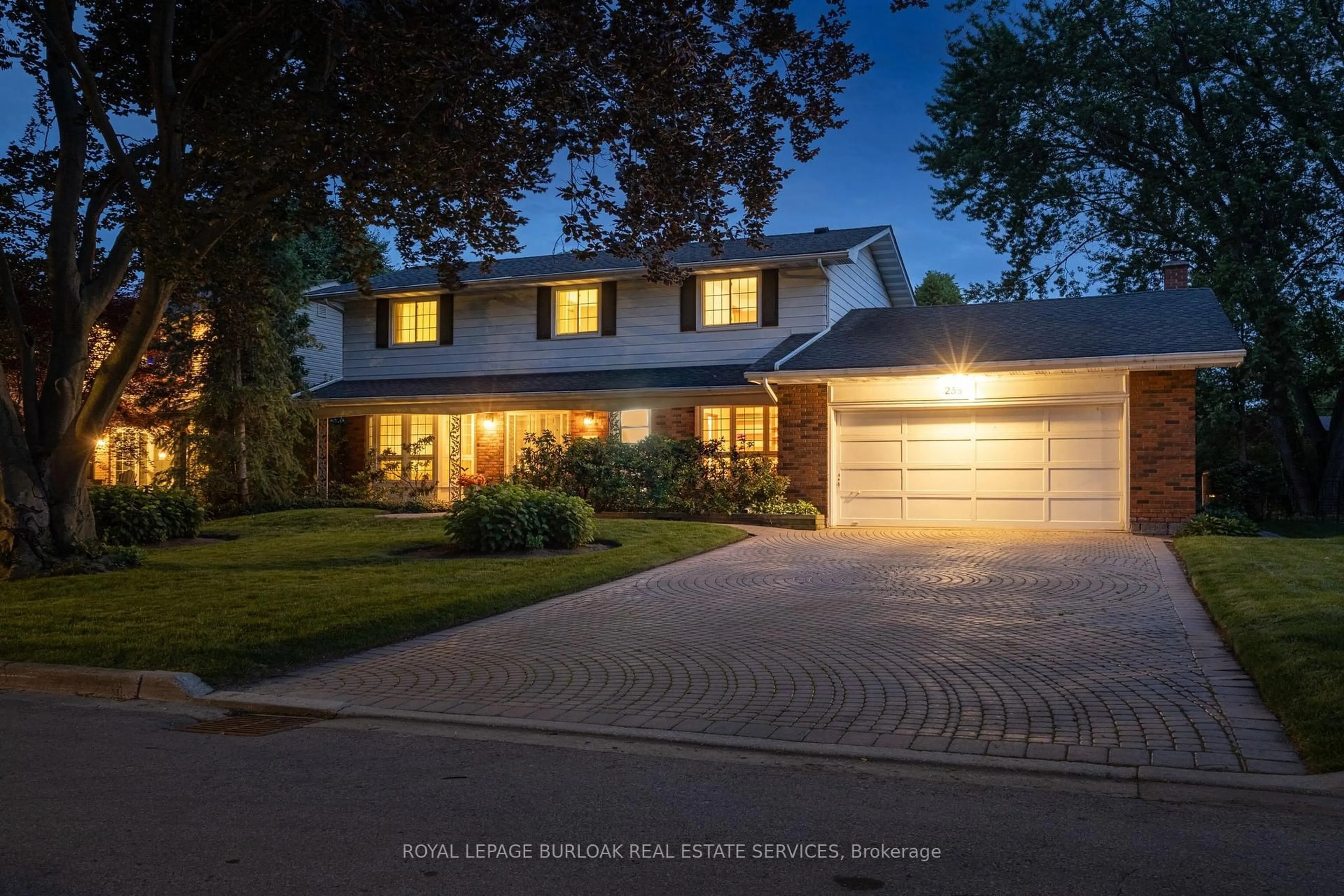Home with brick exterior material, street for 258 Camelot Dr, Burlington Ontario L7L 2G1