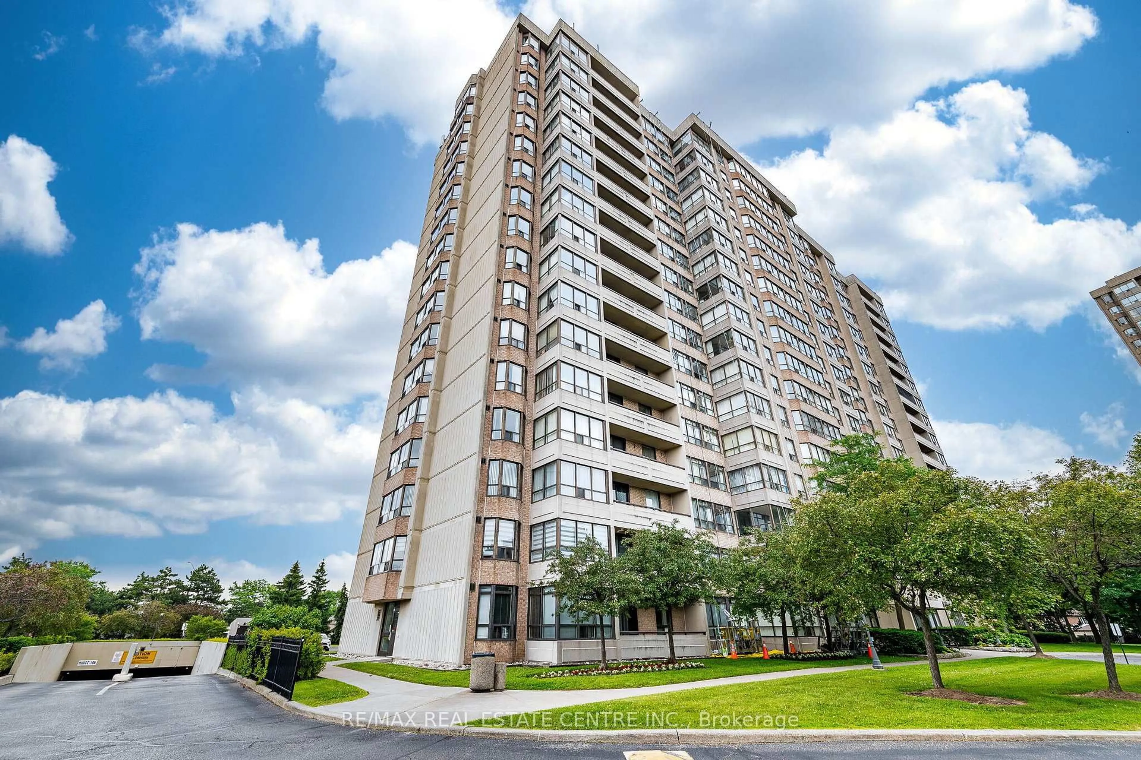 Unknown for 10 Malta Ave #210, Brampton Ontario L6Y 4G6