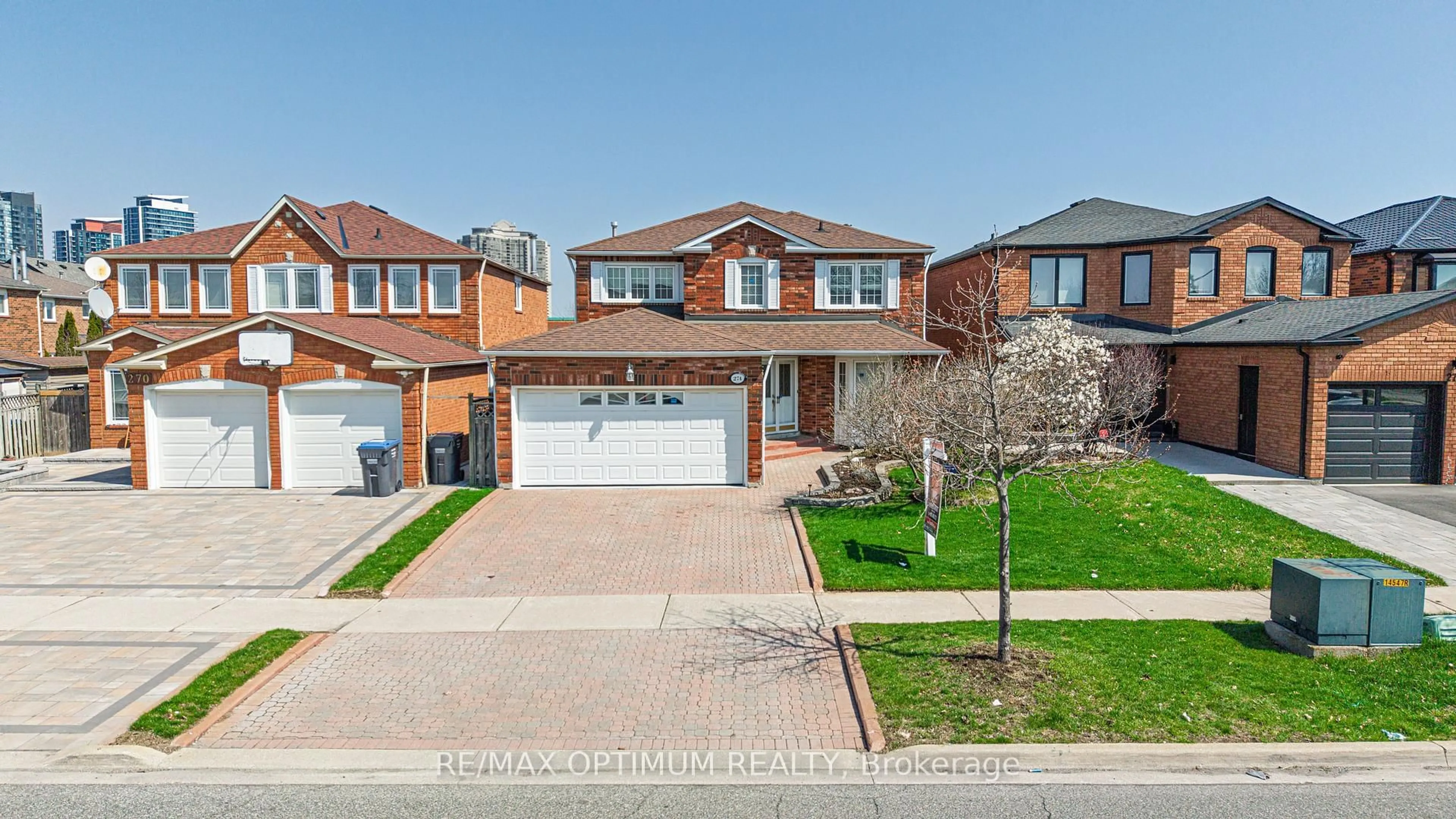 Home with brick exterior material, street for 274 Ceremonial Dr, Mississauga Ontario L5R 2N8