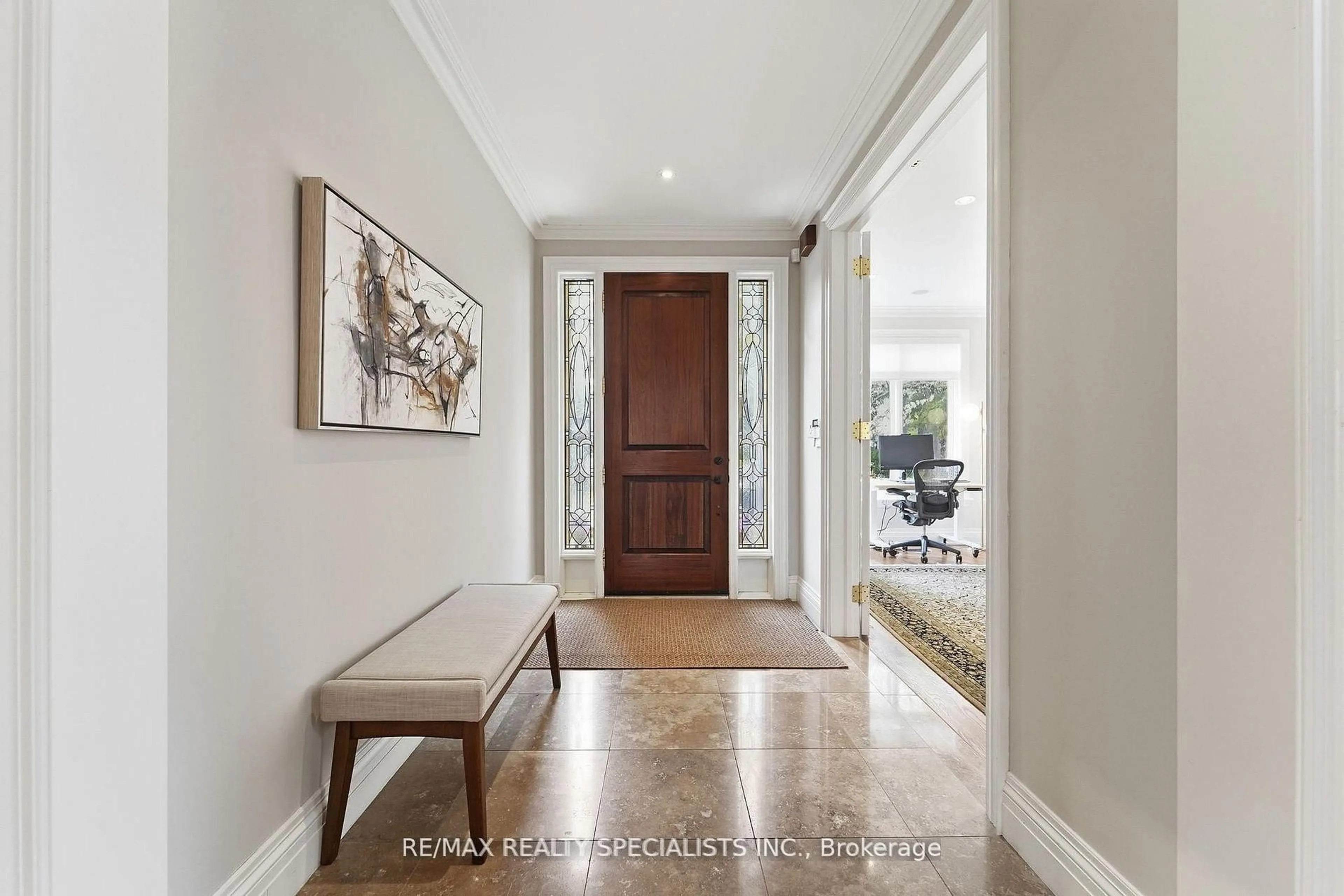 Indoor entryway for 1722 The Pines, Mississauga Ontario L5J 4V5