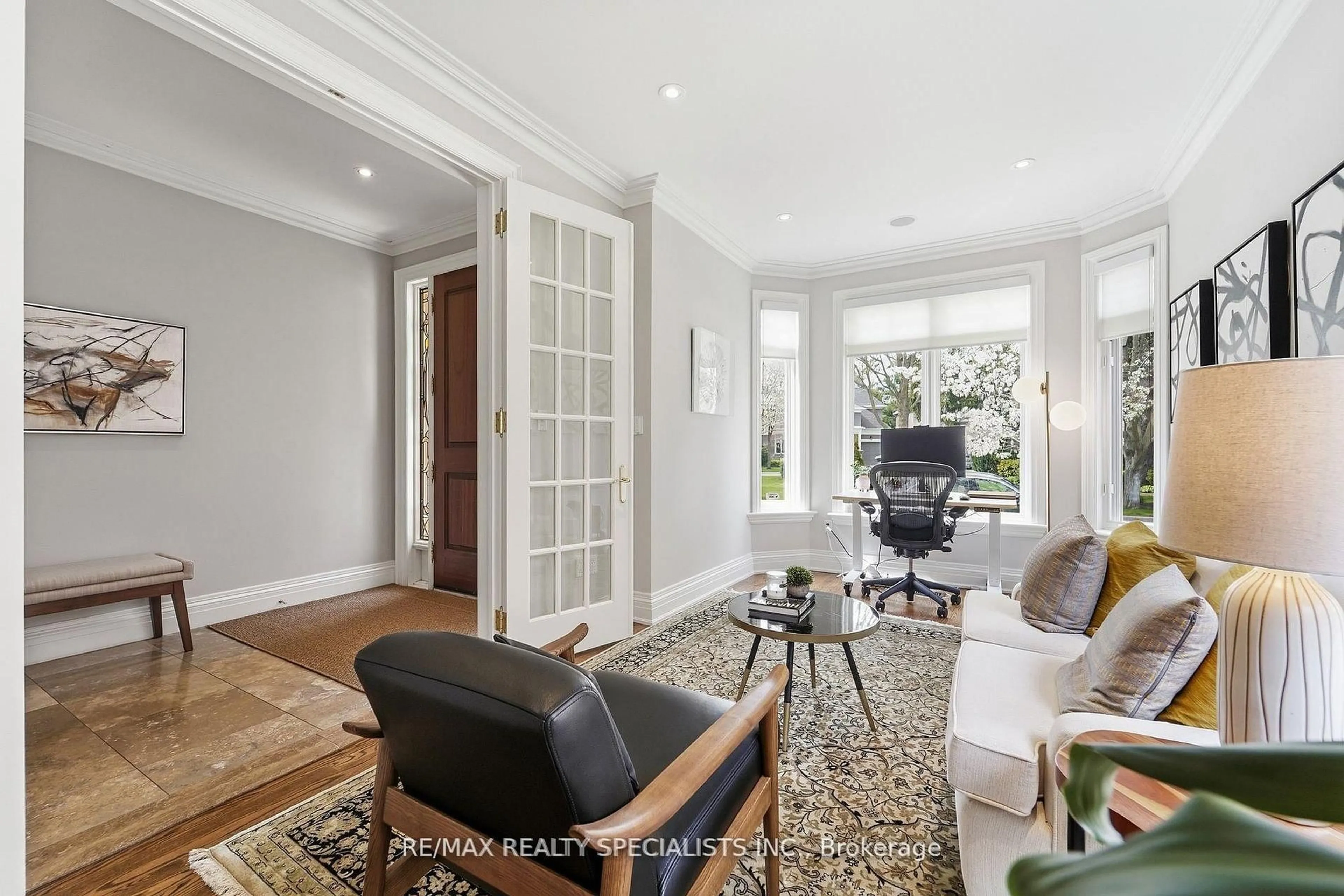 Unknown for 1722 The Pines, Mississauga Ontario L5J 4V5