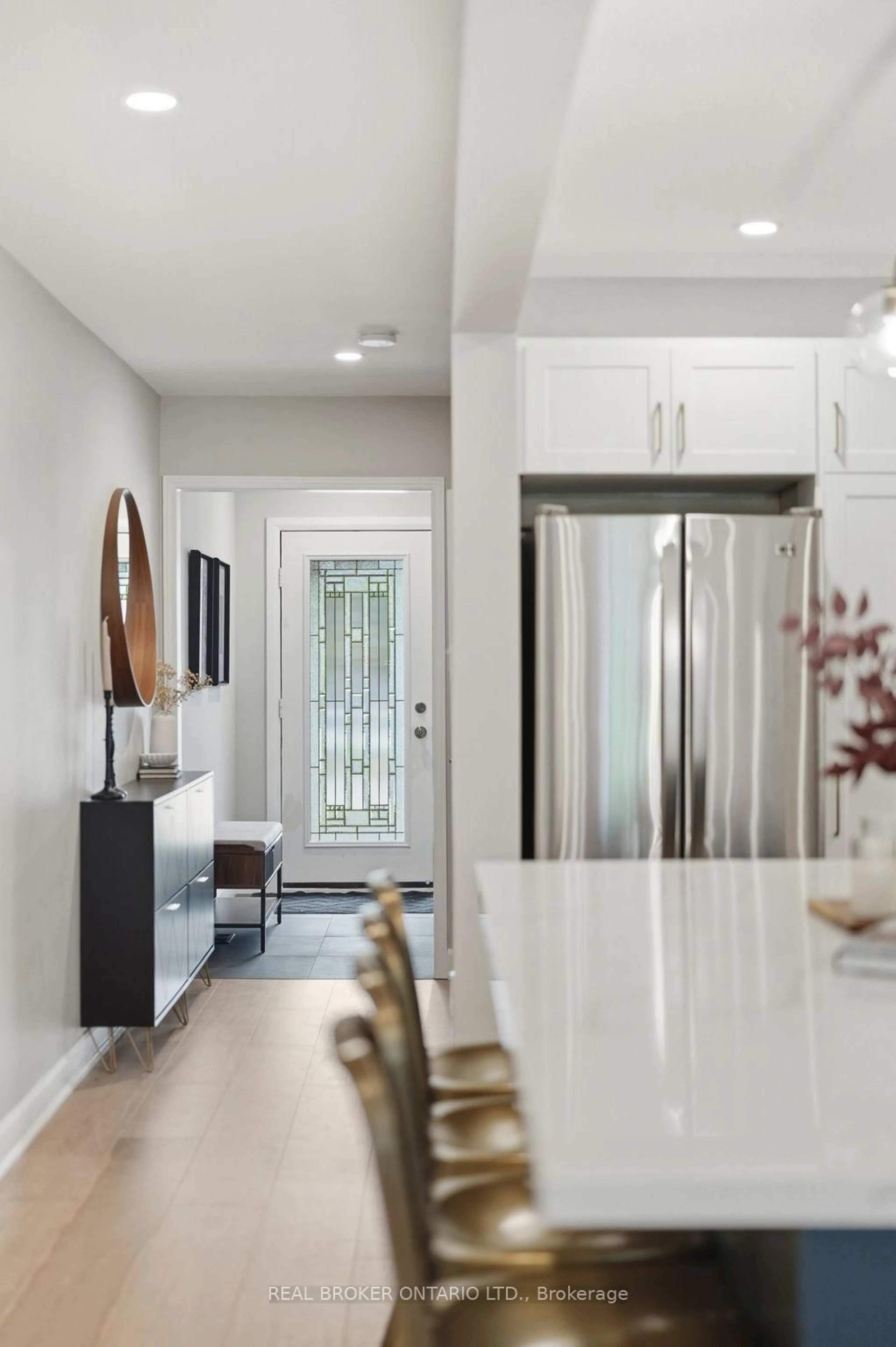 Contemporary kitchen, ceramic/tile floor for 2445 Stefi Tr, Oakville Ontario L6H 5Y4