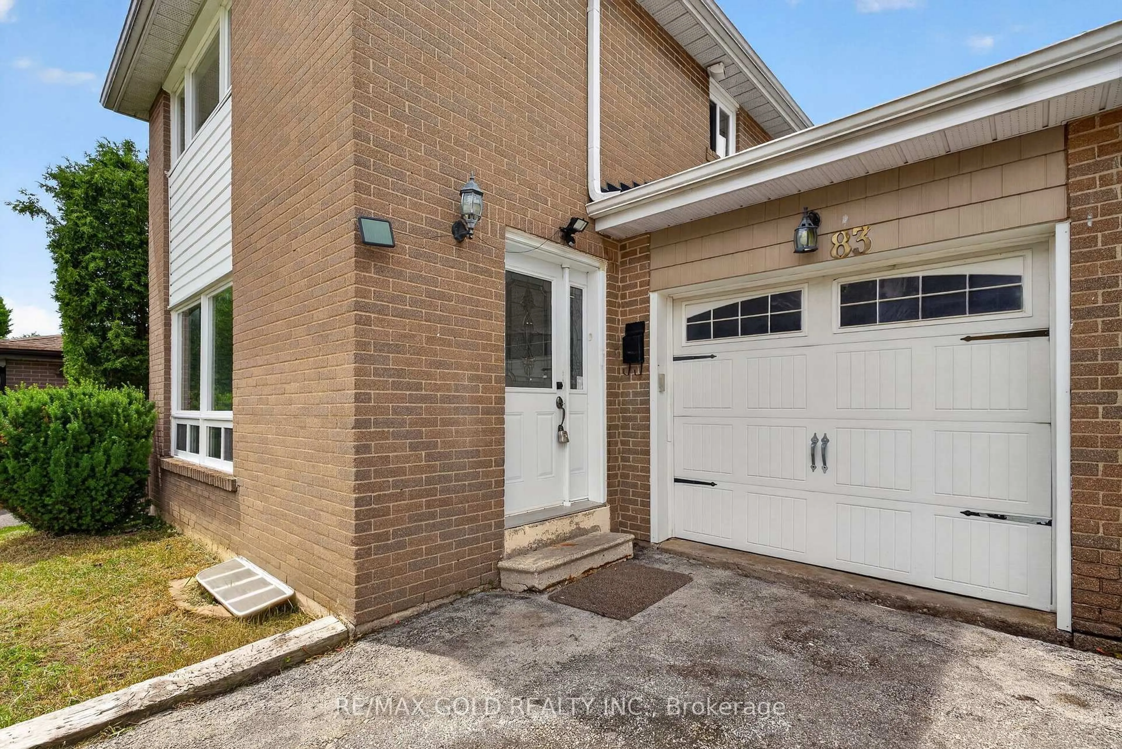 Unknown for 83 Cathcart Cres, Brampton Ontario L6T 2A4