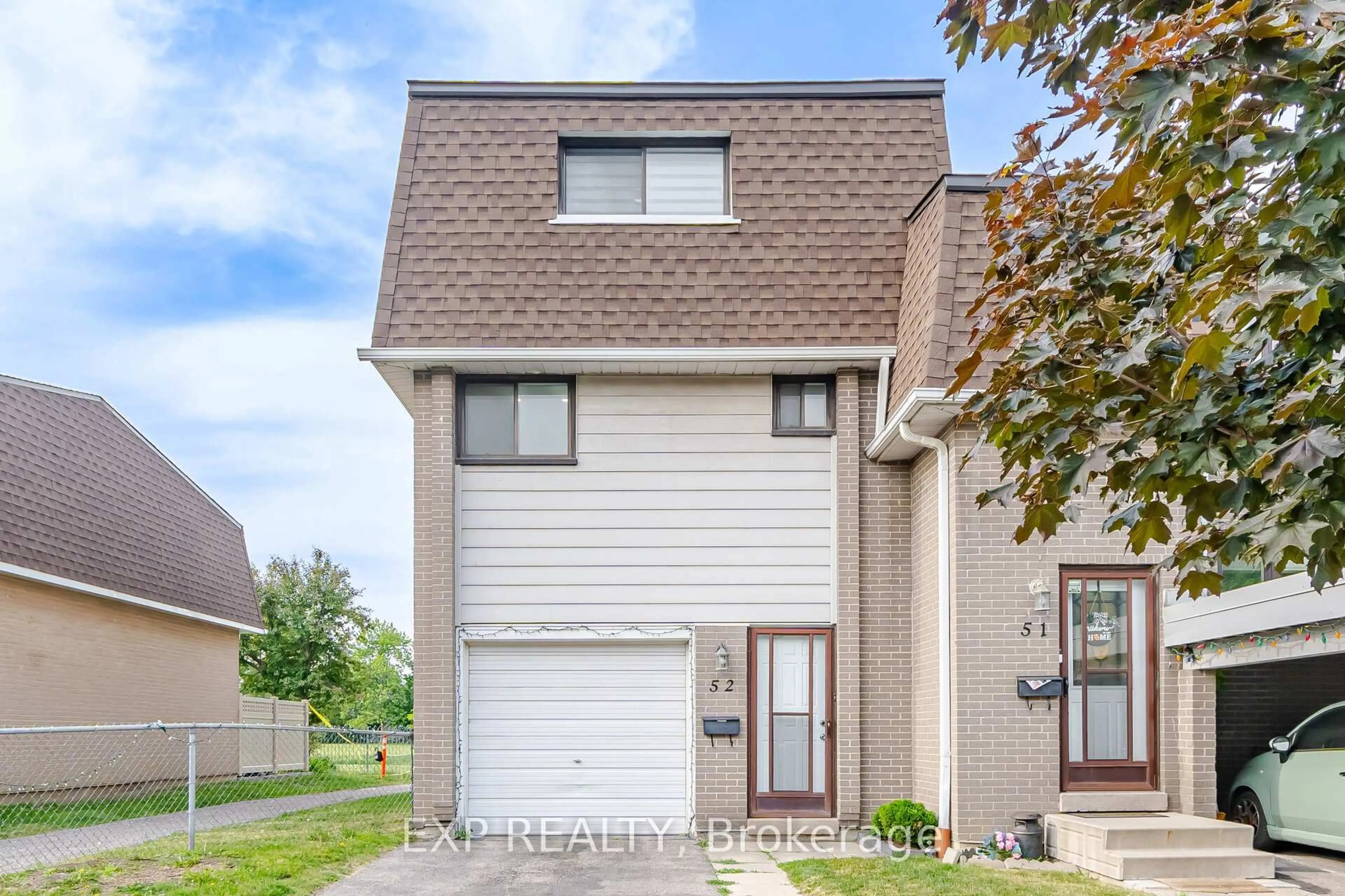 Home with vinyl exterior material, street for 475 Bramalea Rd #52, Brampton Ontario L6T 2X2