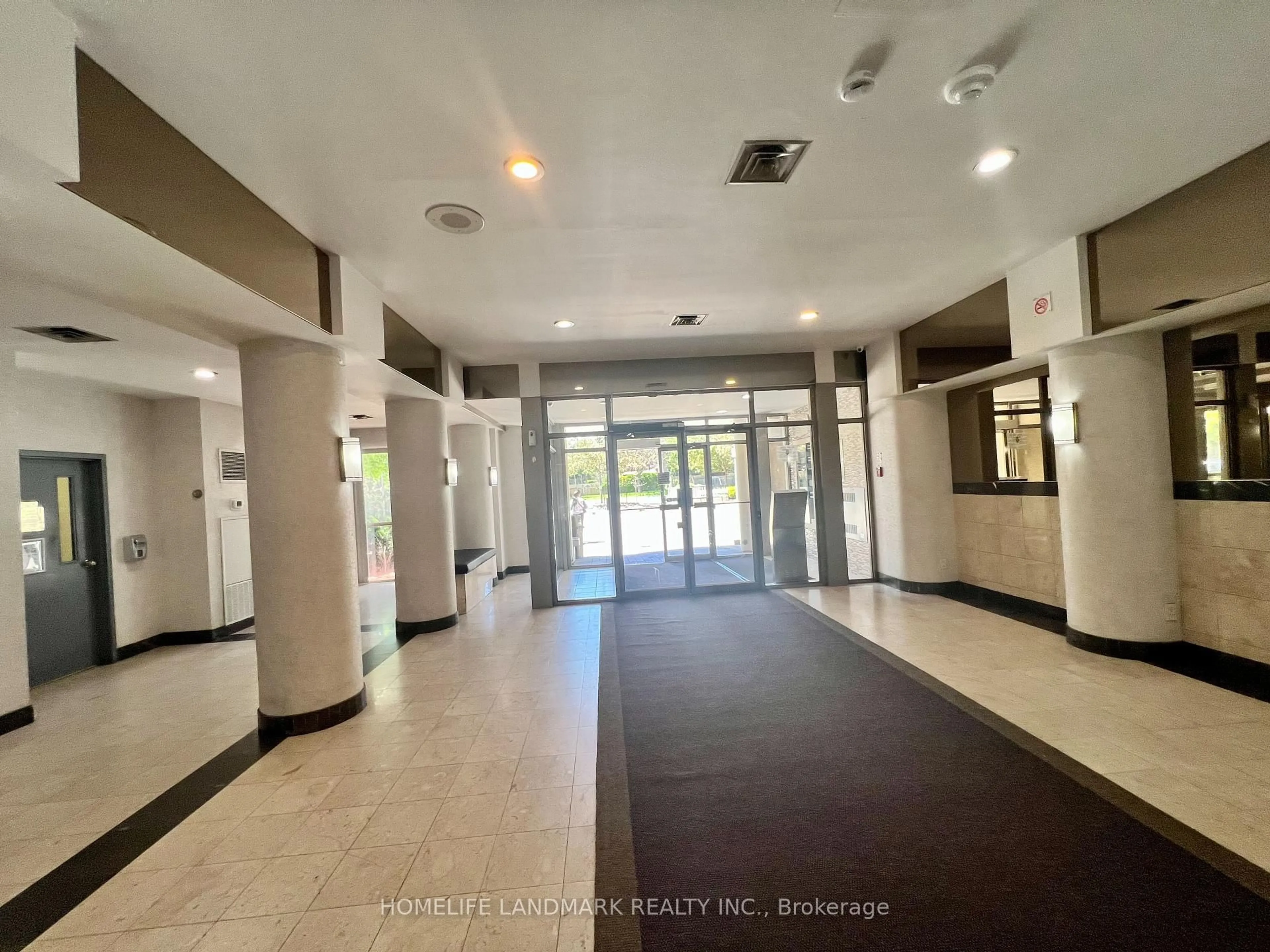 Indoor foyer for 2901 Kipling Ave #1203, Toronto Ontario M9V 5E5