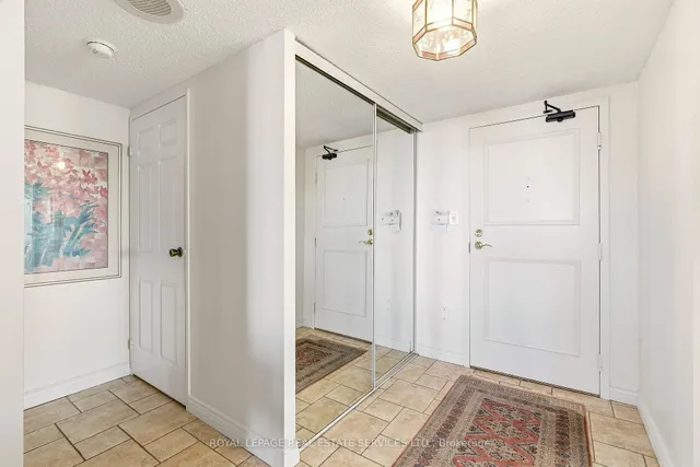 2180 Marine Dr #1602, Oakville 4