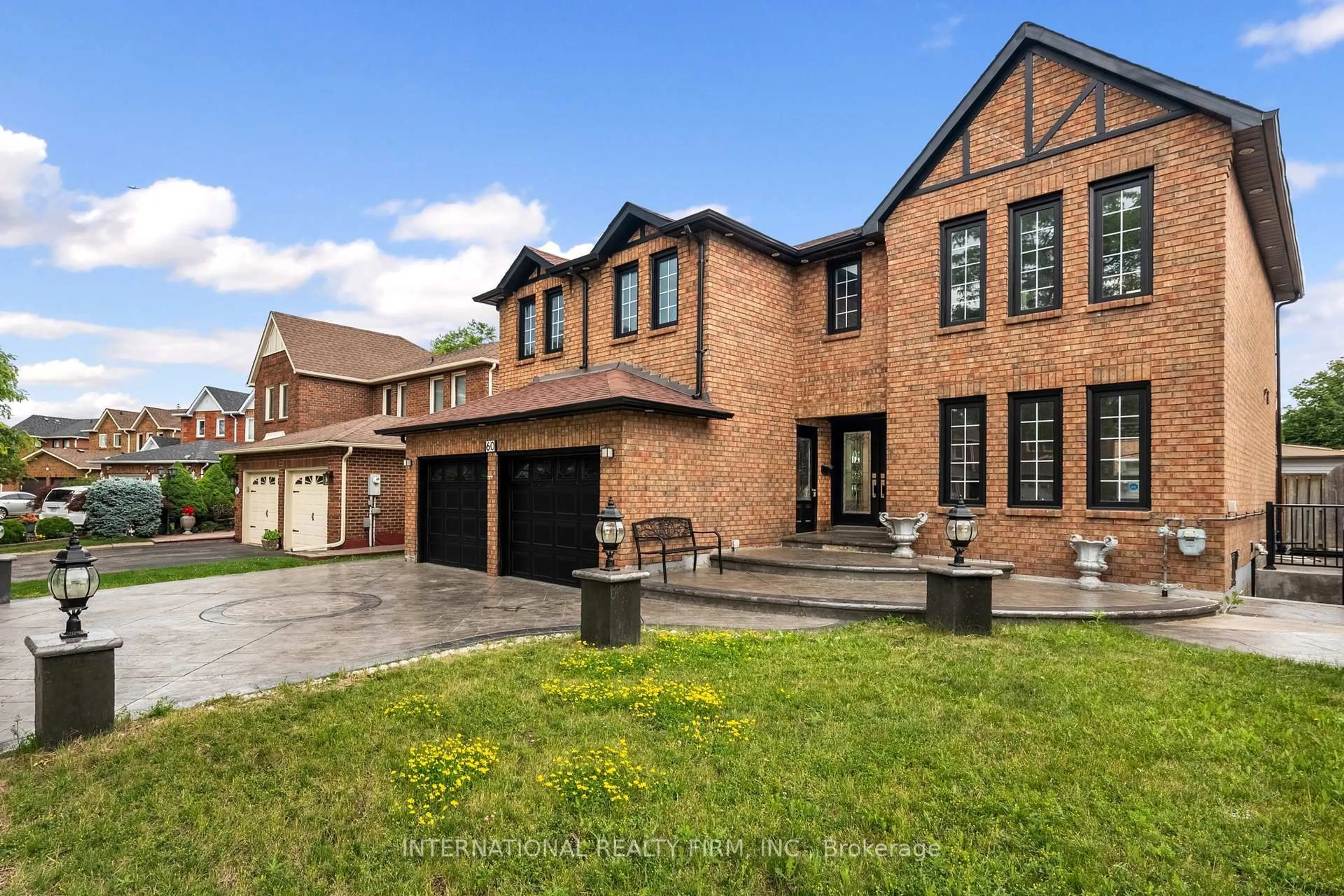Home with brick exterior material, street for 60 MAJOR WILLIAM SHARPE Dr, Brampton Ontario L6X 3J1