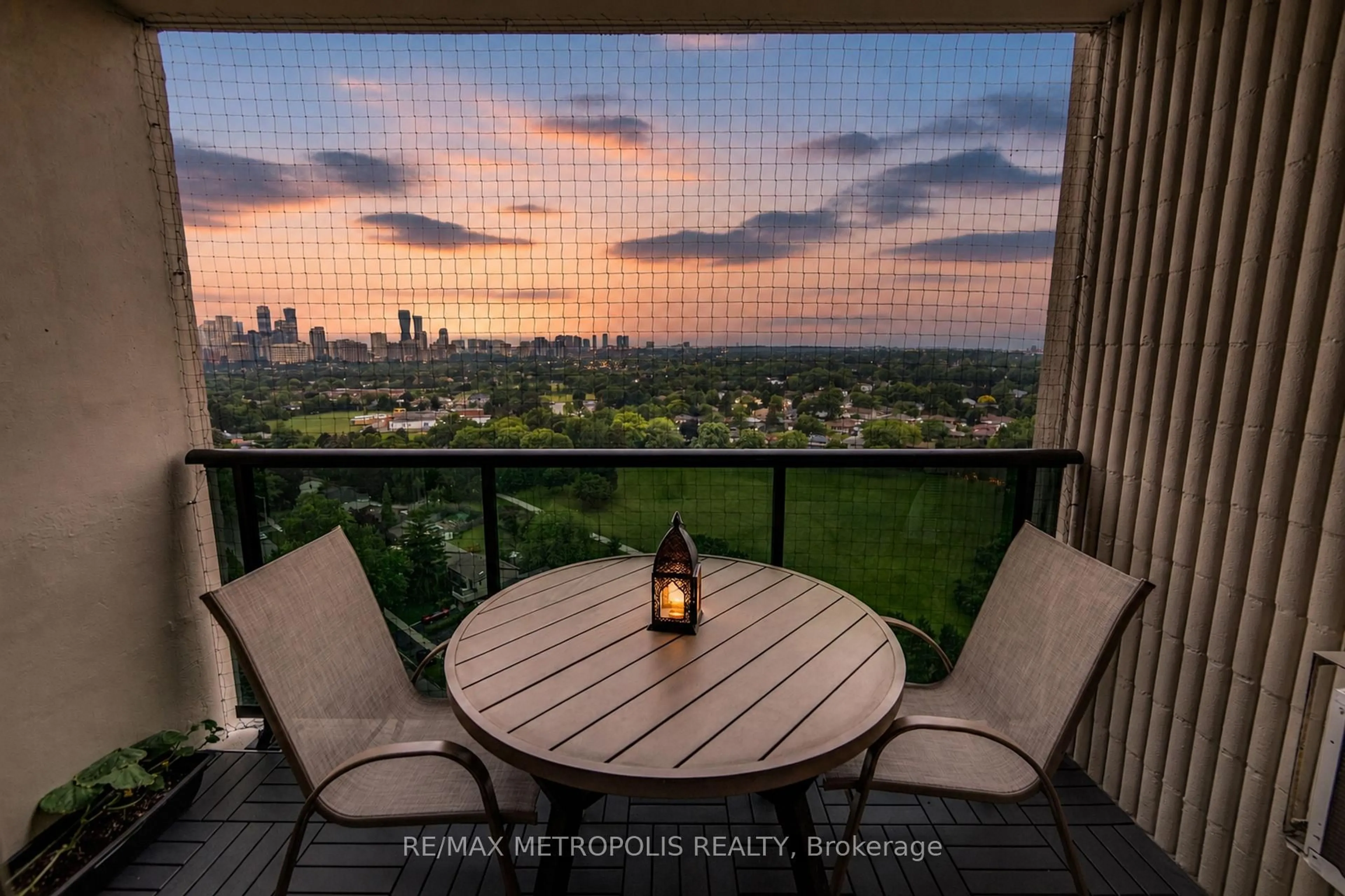 Balcony in the apartment, city buildings view from balcony for 530 Lolita Gdns #1903, Mississauga Ontario L5A 3T2