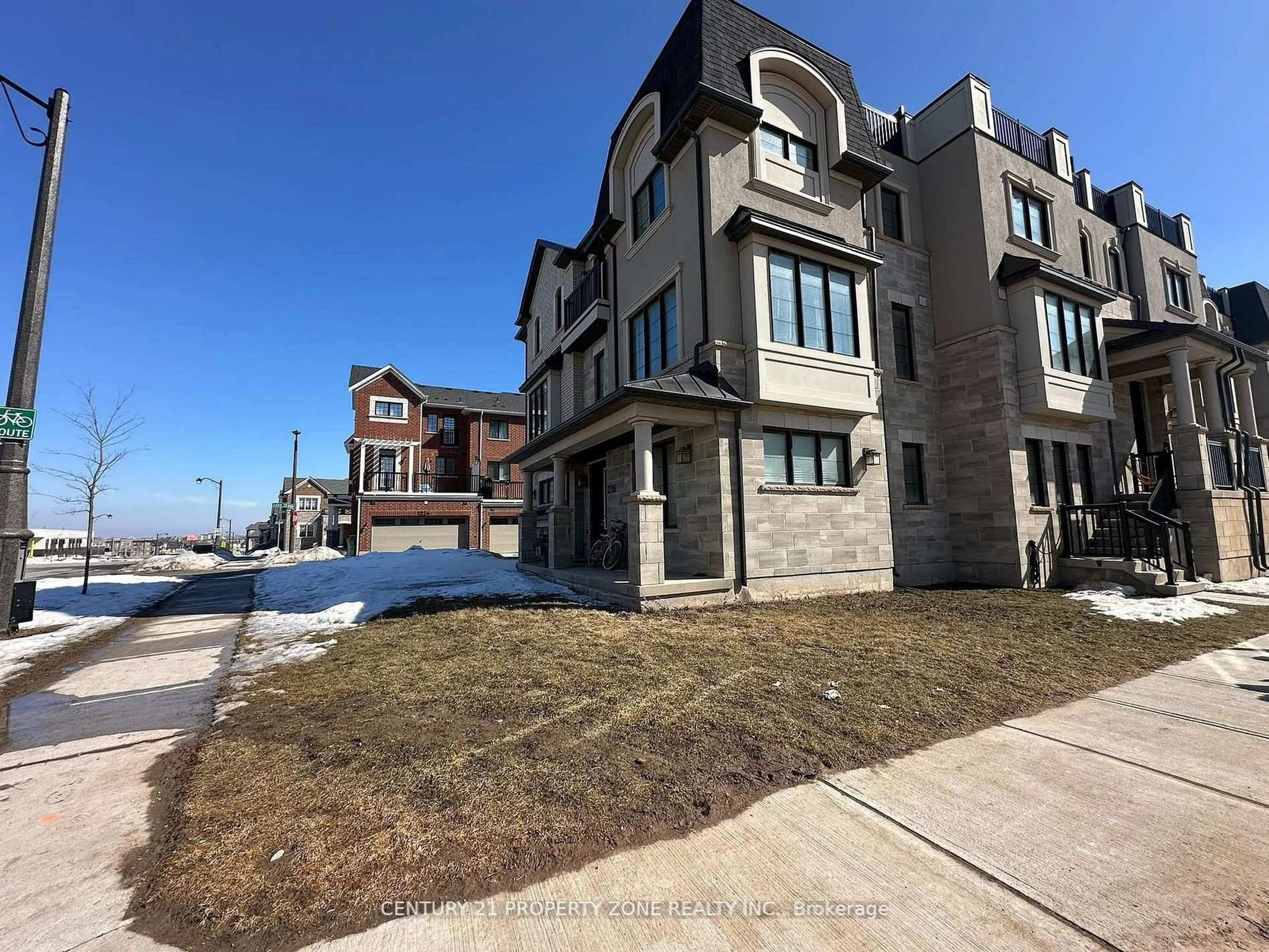 Home with brick exterior material, unknown for 1216 Wheat Boom Dr, Oakville Ontario L6H 7W4