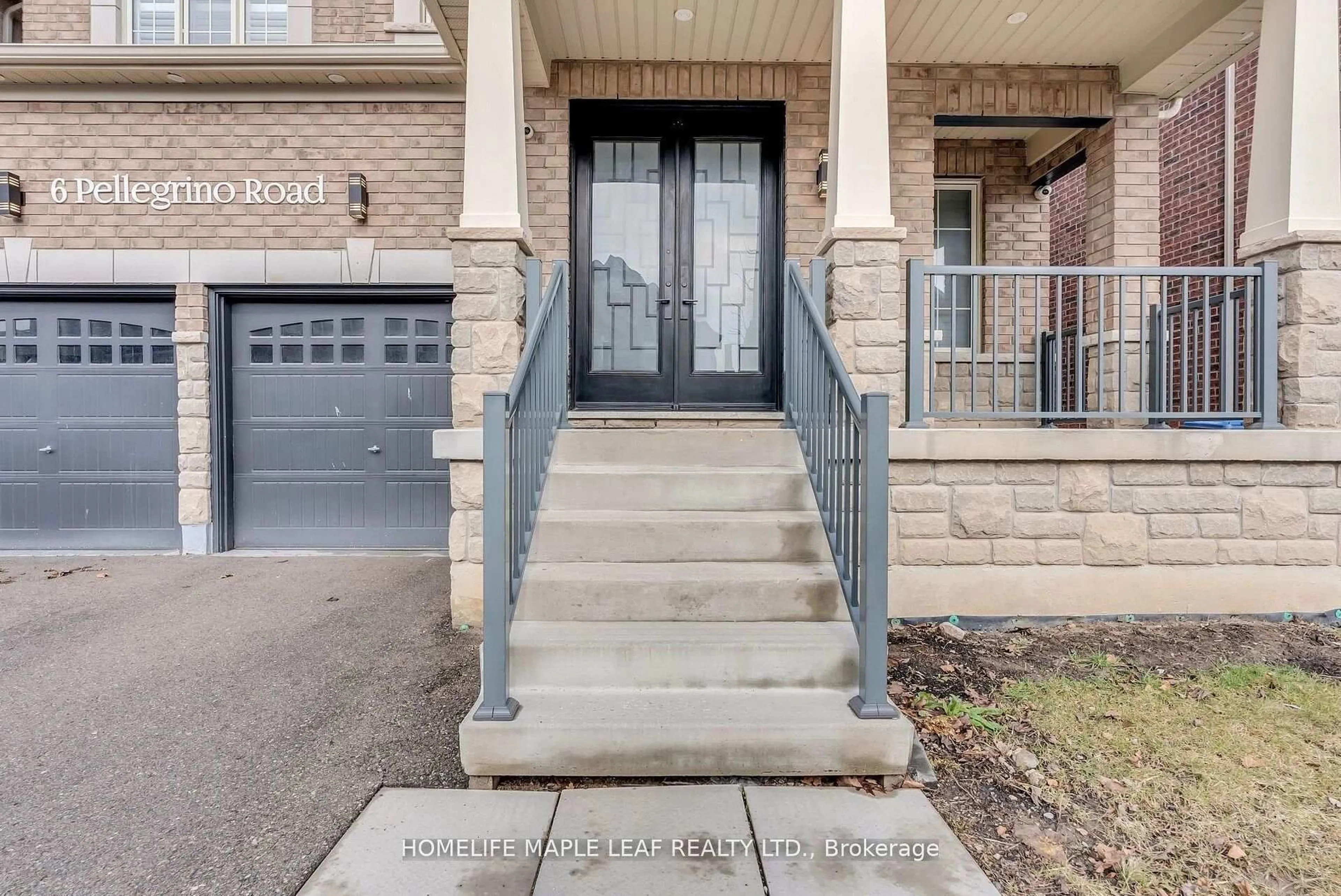 Indoor entryway for 6 Pellegrino Rd, Brampton Ontario L7A 4V5
