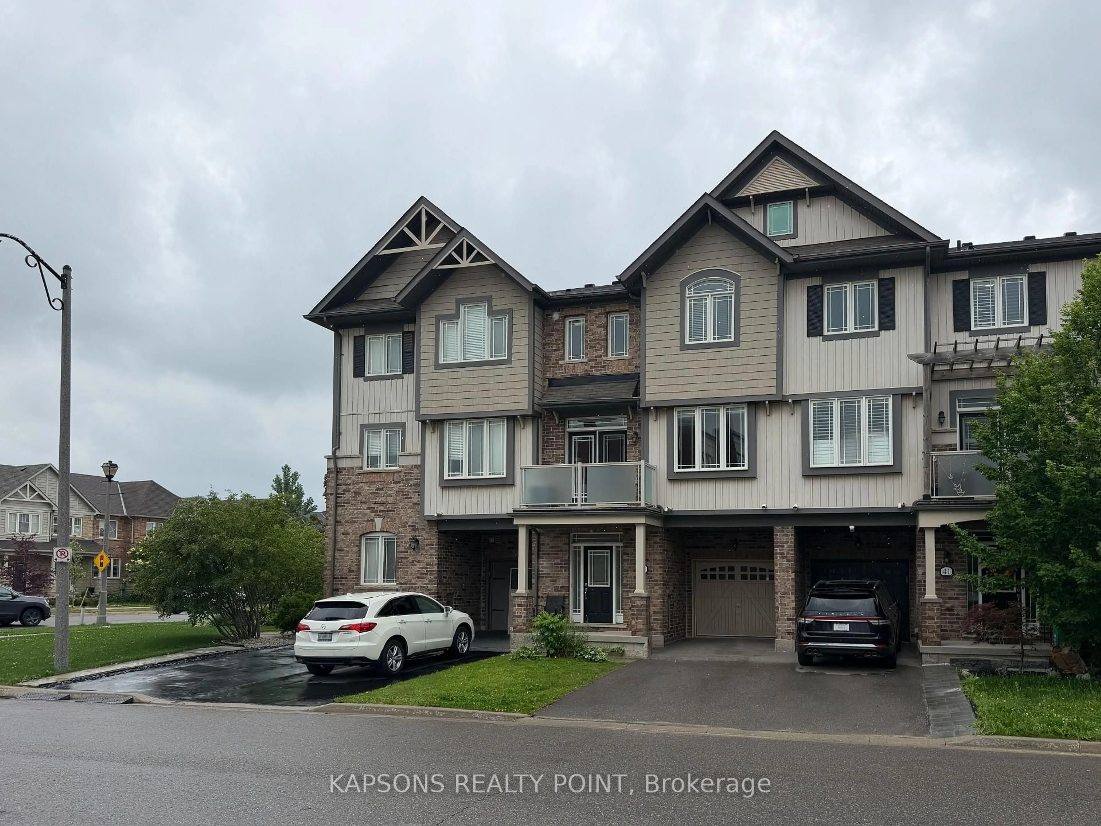 A pic from outside/outdoor area/front of a property/back of a property/a pic from drone, street for 43 Waterville Way, Caledon Ontario L7C 2H1