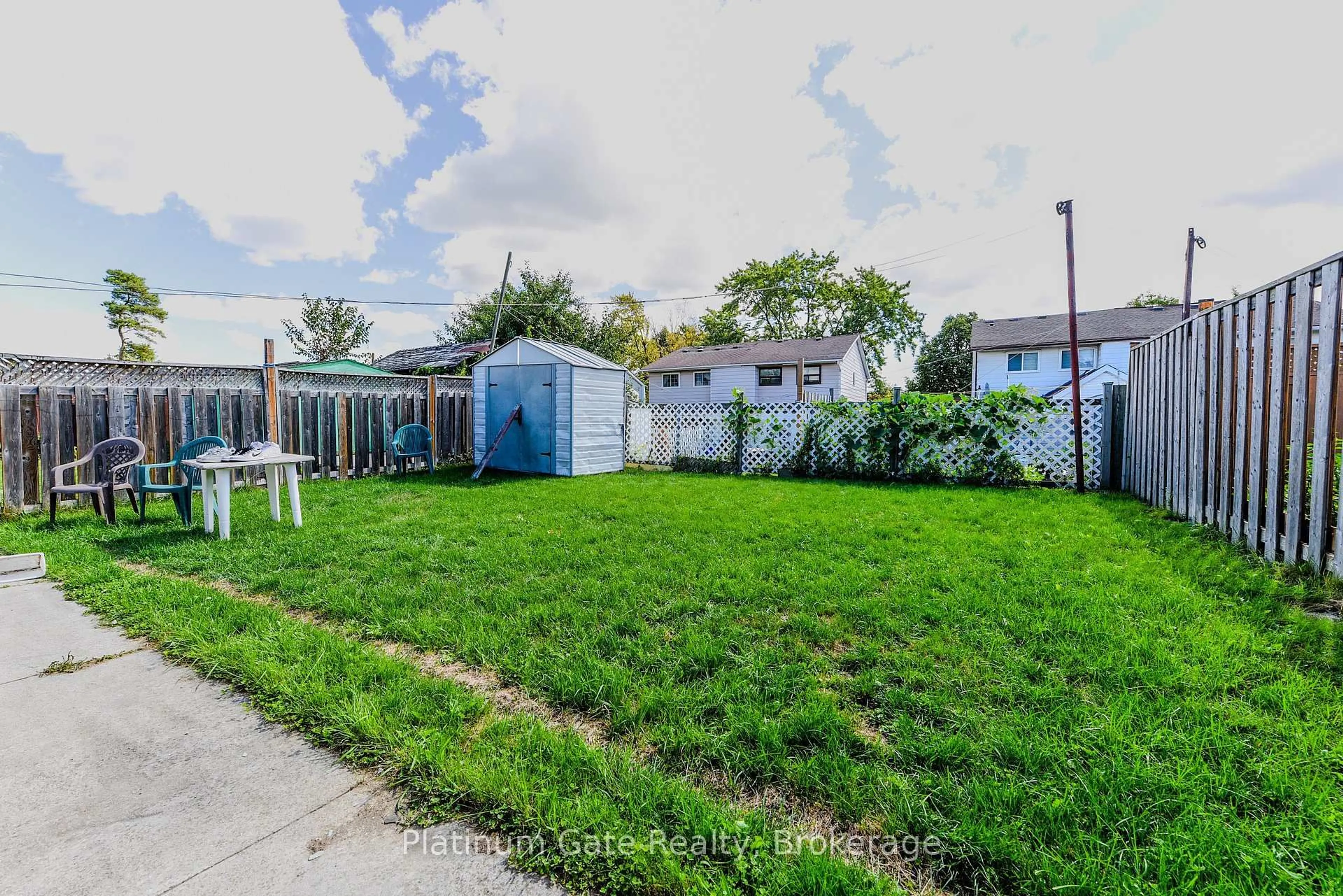 Unknown for 3088 Harold Sheard Dr, Mississauga Ontario L4T 1V5