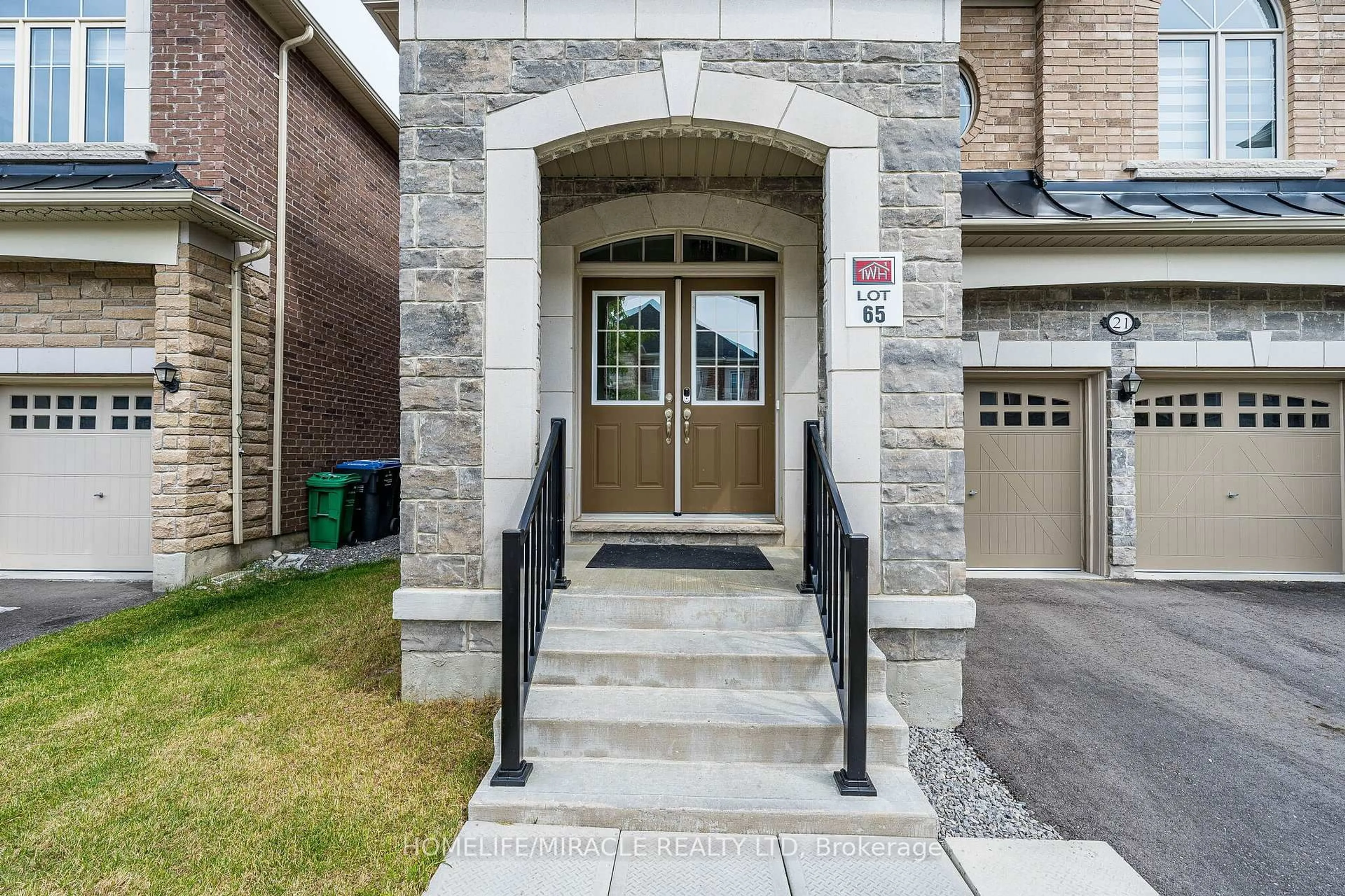 Unknown for 21 Junior Rd, Brampton Ontario L7A 5J4