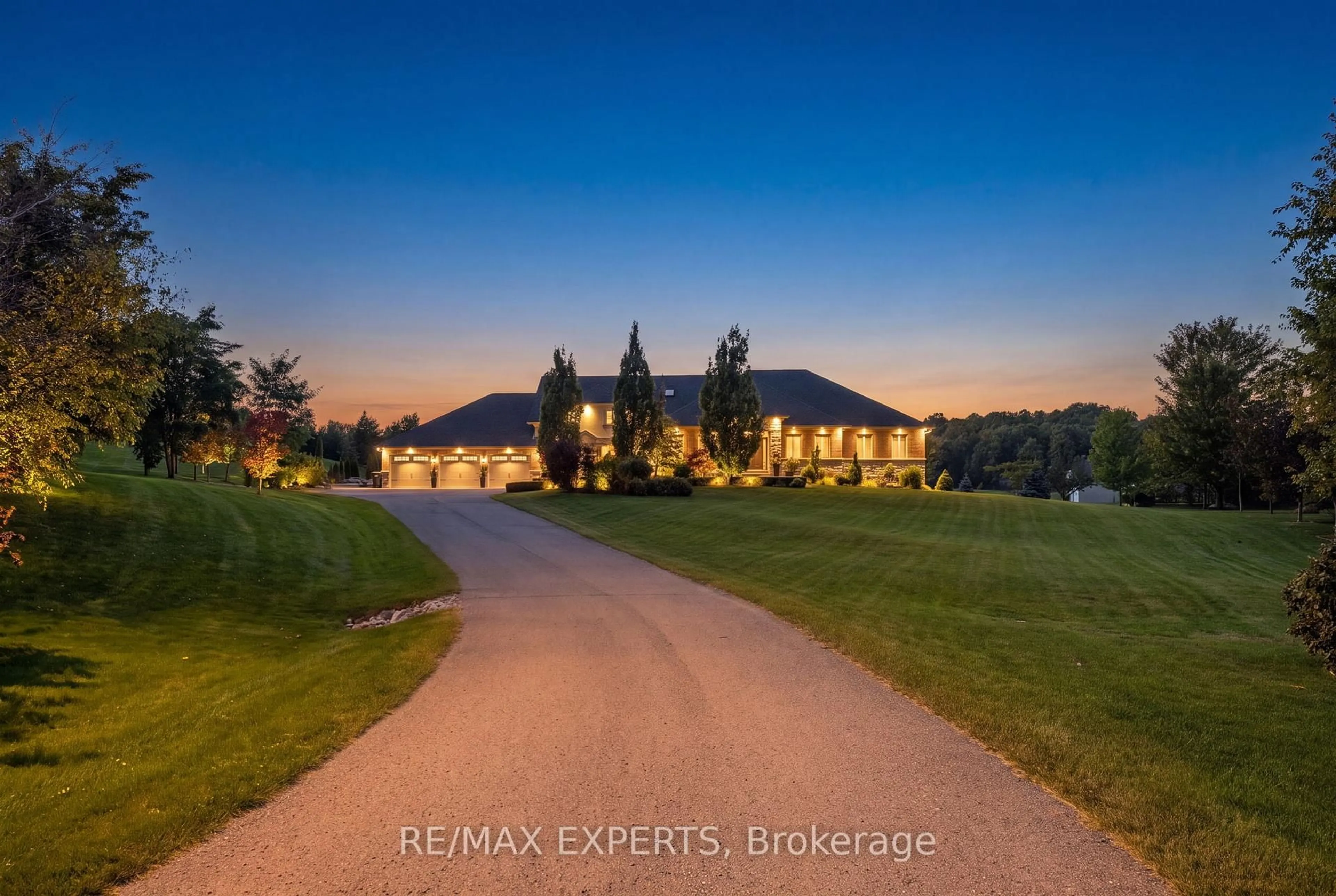 A pic from outside/outdoor area/front of a property/back of a property/a pic from drone, unknown for 4 Woodlot Crt, Caledon Ontario L7E 0C2