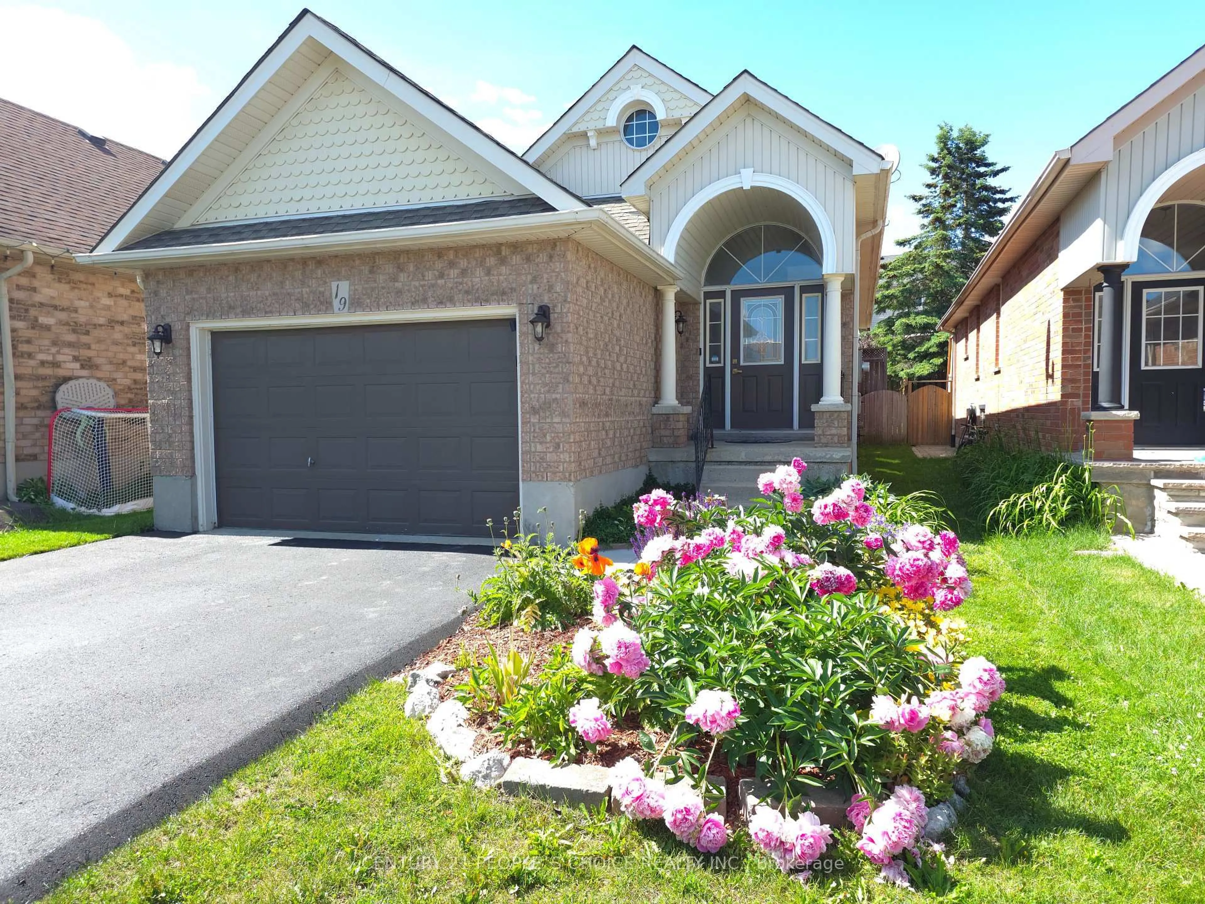 Home with brick exterior material, street for 19 Mckitrick Dr, Orangeville Ontario L9W 5C2