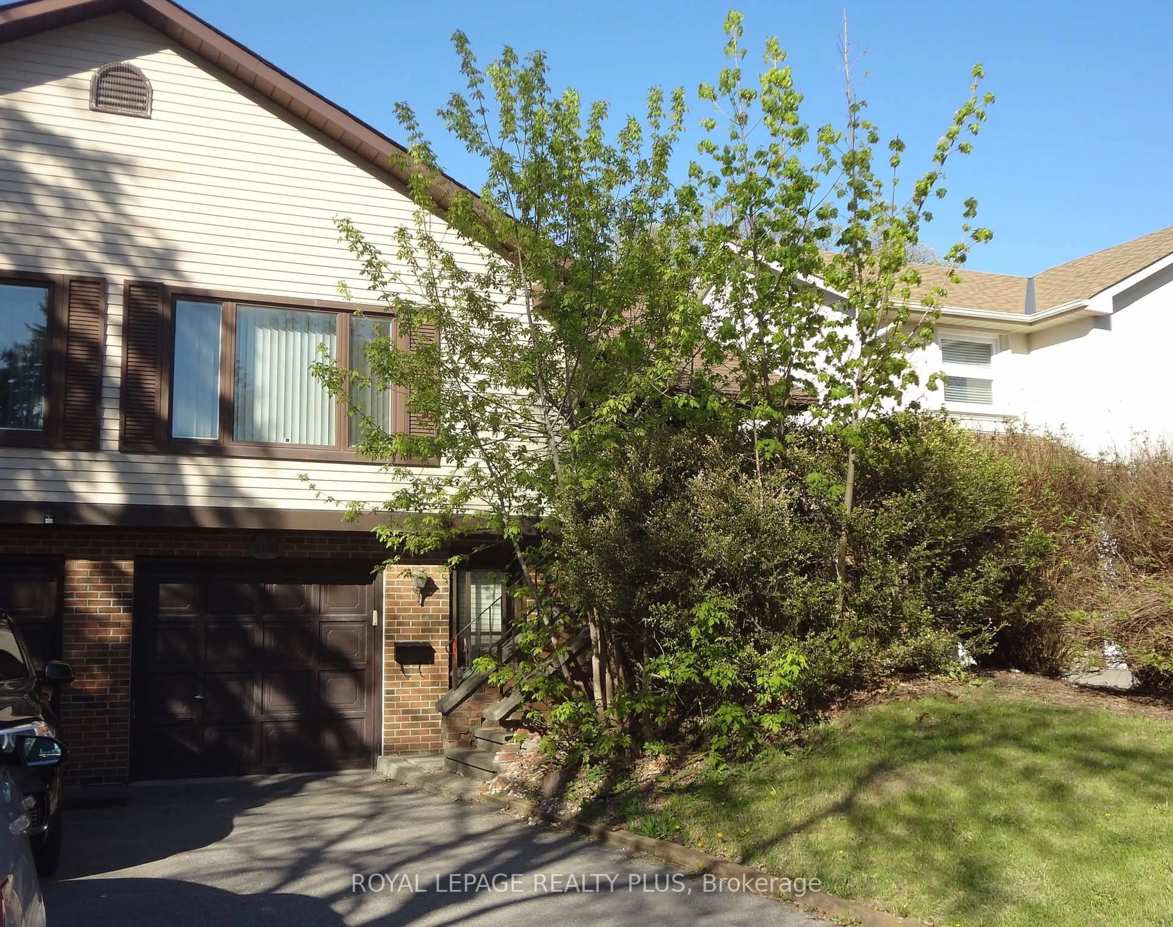Home with brick exterior material, street for 4170 Treetop Cres, Mississauga Ontario L5L 2L9